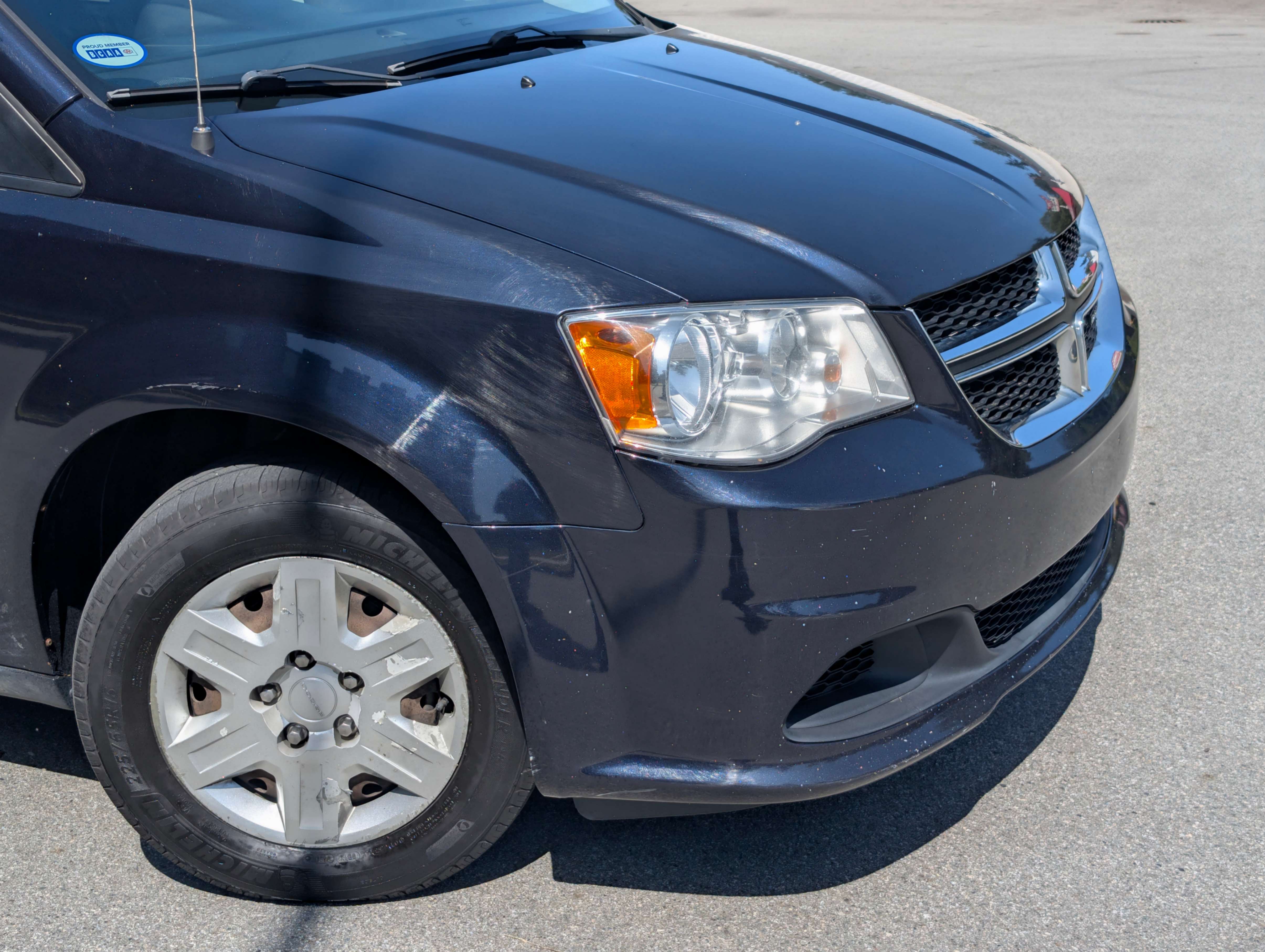 /joemotorltd1/2011-Dodge-GrandCaravan-11052246620608797.jpg