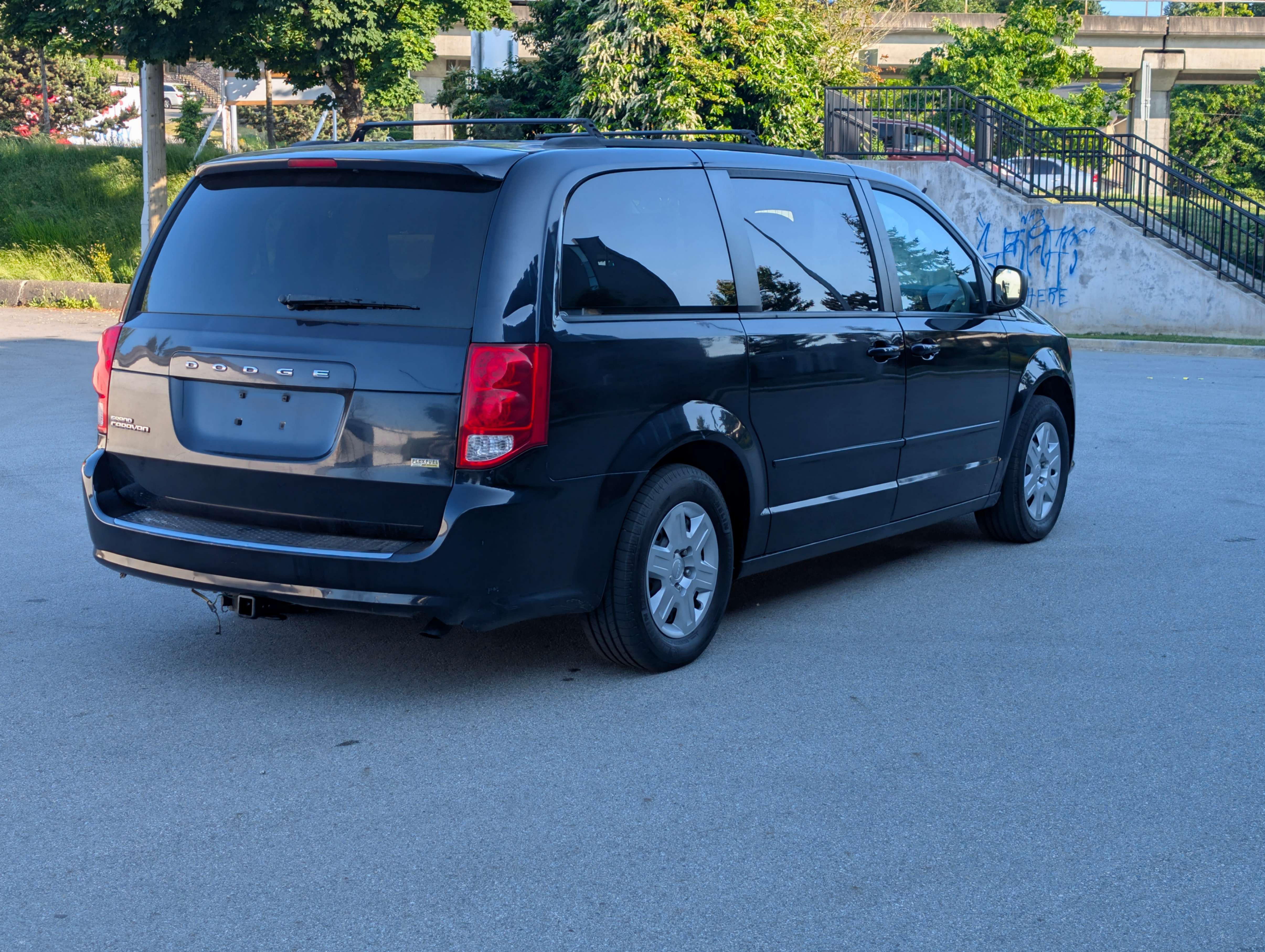 /joemotorltd1/2011-Dodge-GrandCaravan-6010800607532147.jpg