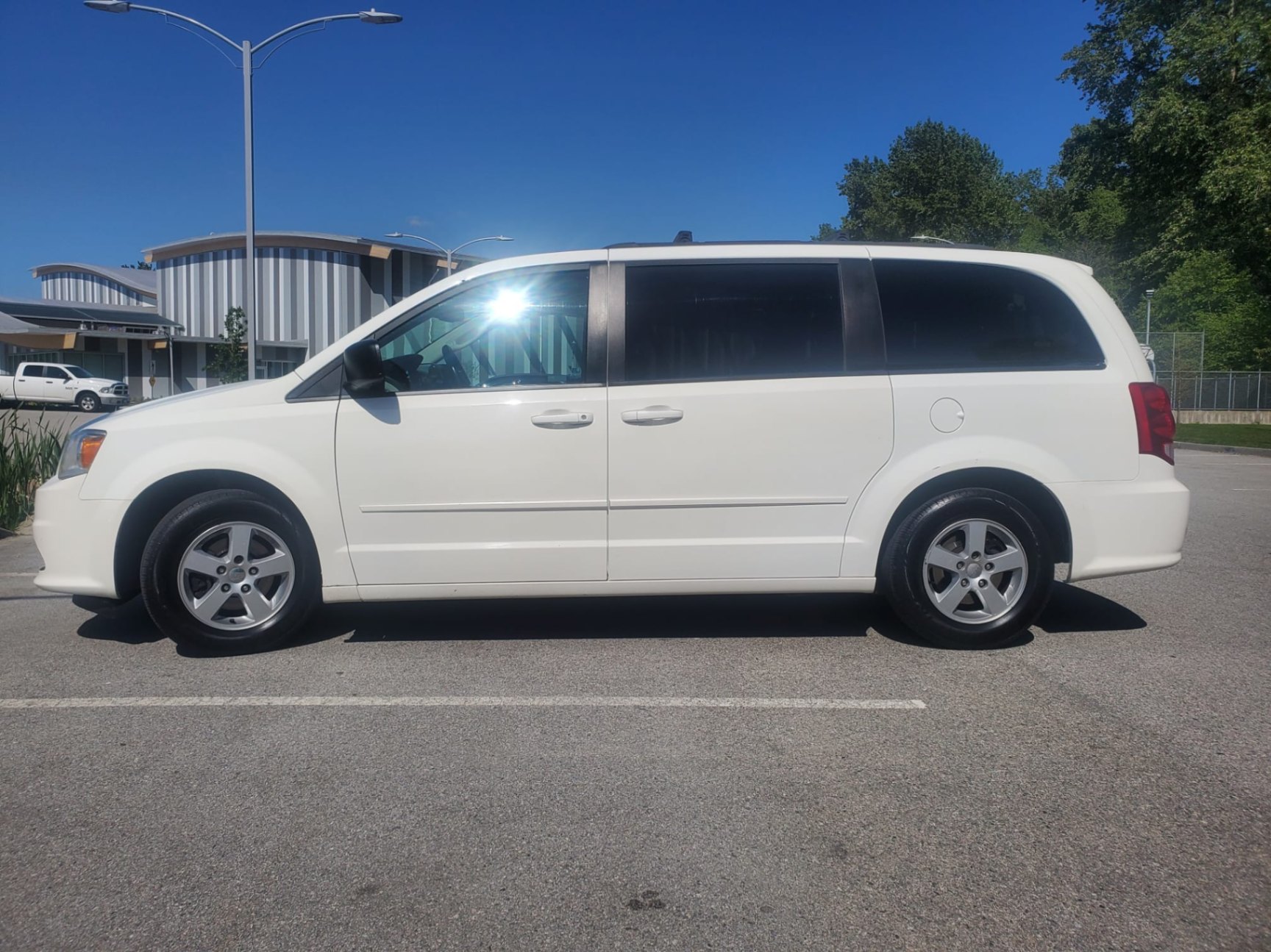/joemotorltd1/2011-Dodge-GrandCaravan-6636817623042224.jpg