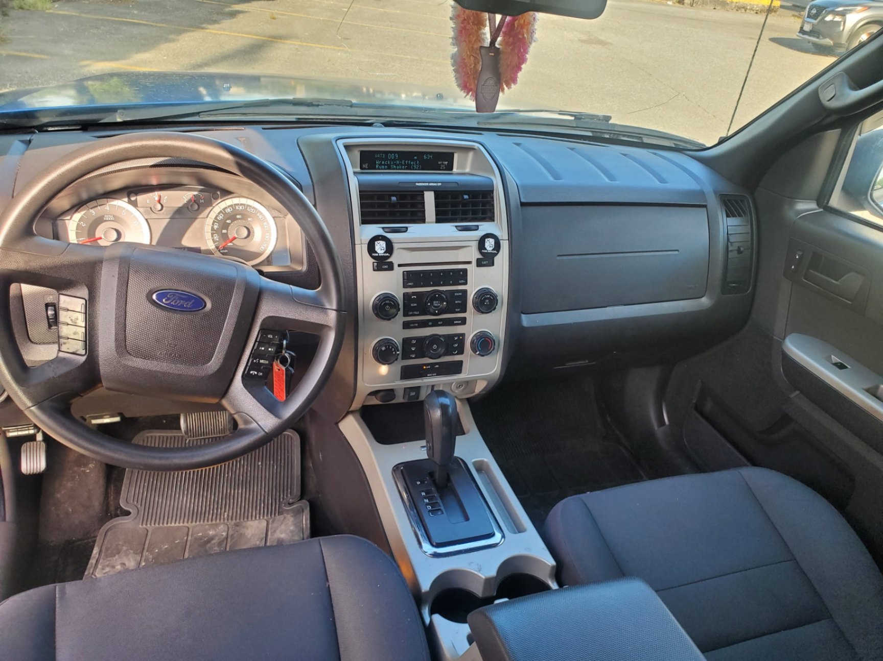 /joemotorltd1/2011-Ford-Escape-03358074452591264.jpg