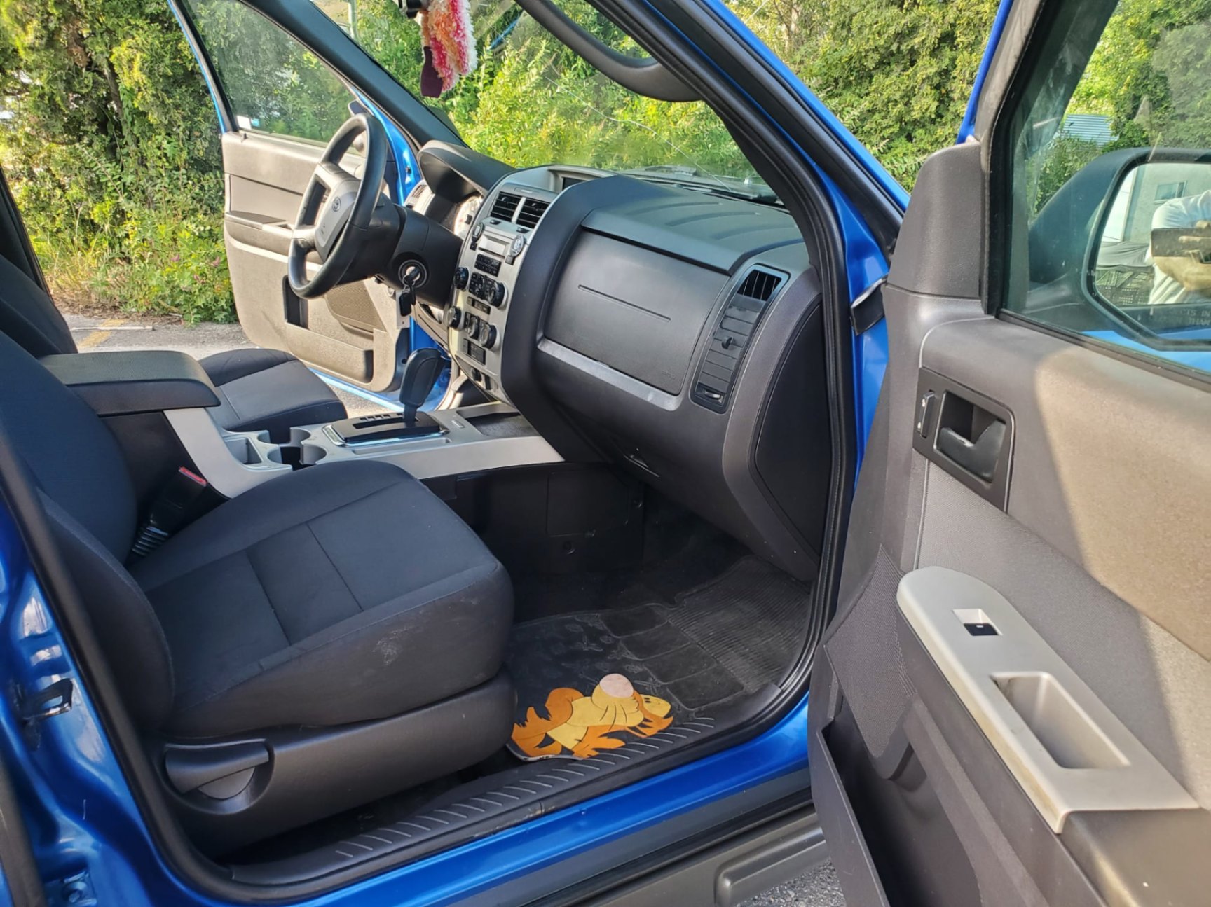/joemotorltd1/2011-Ford-Escape-10315142040428604.jpg