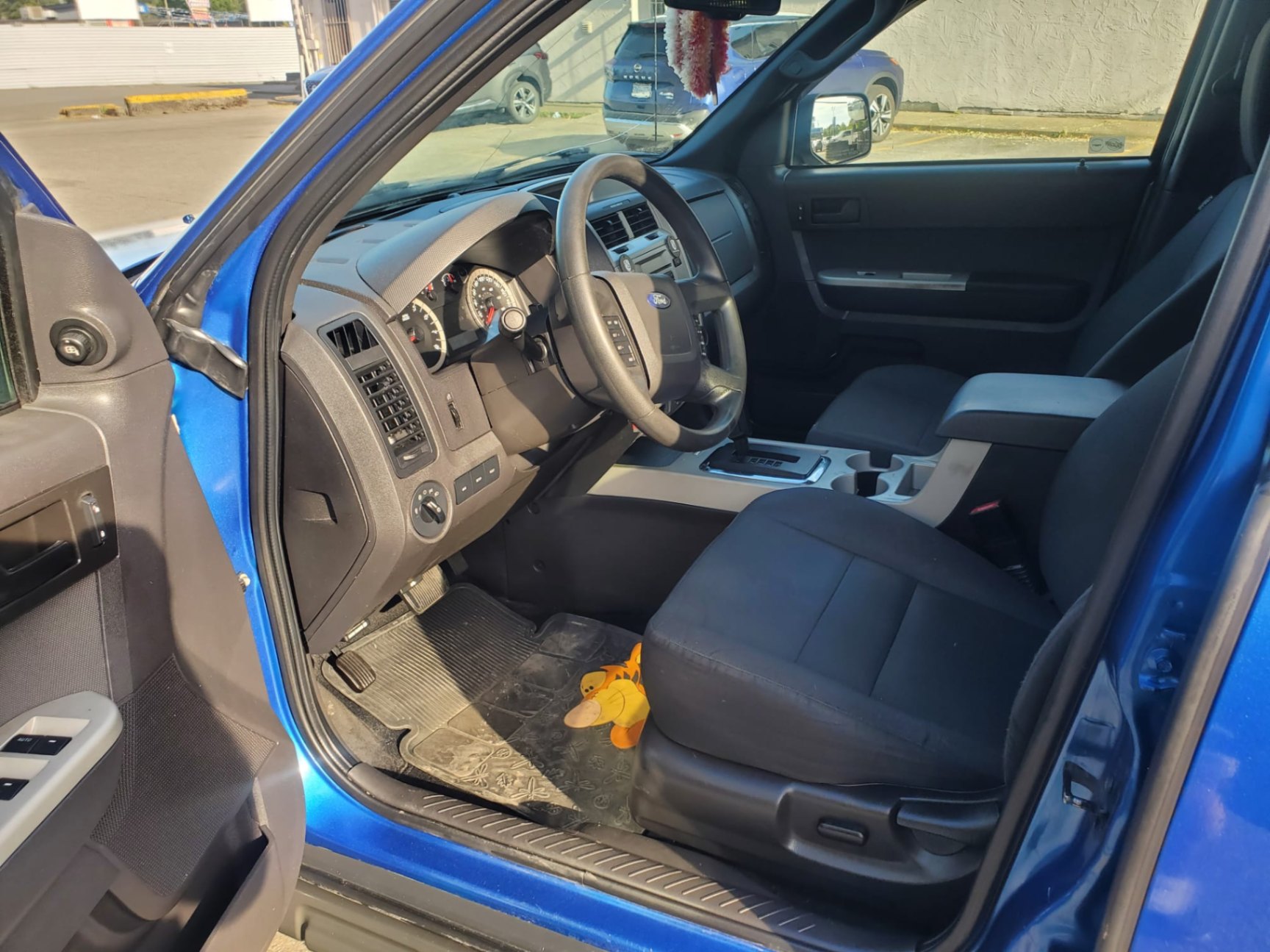/joemotorltd1/2011-Ford-Escape-6006492693137953.jpg