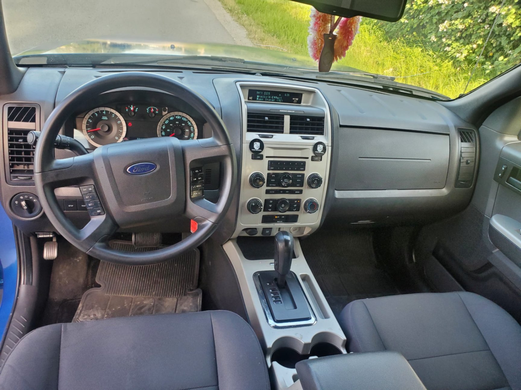 /joemotorltd1/2011-Ford-Escape-9779013510674304.jpg