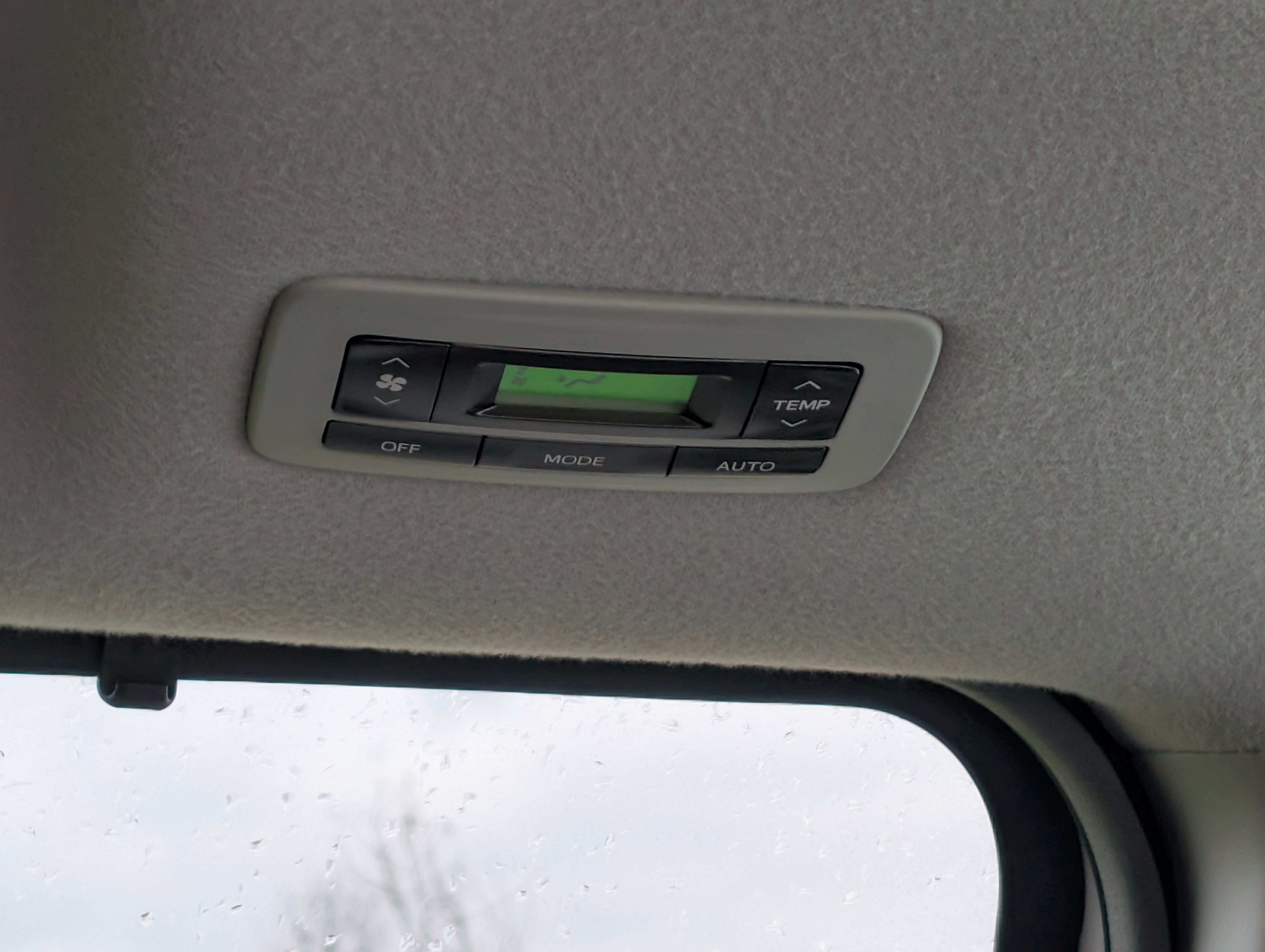 /joemotorltd1/2011-Toyota-Sienna-6905294987384907.jpg