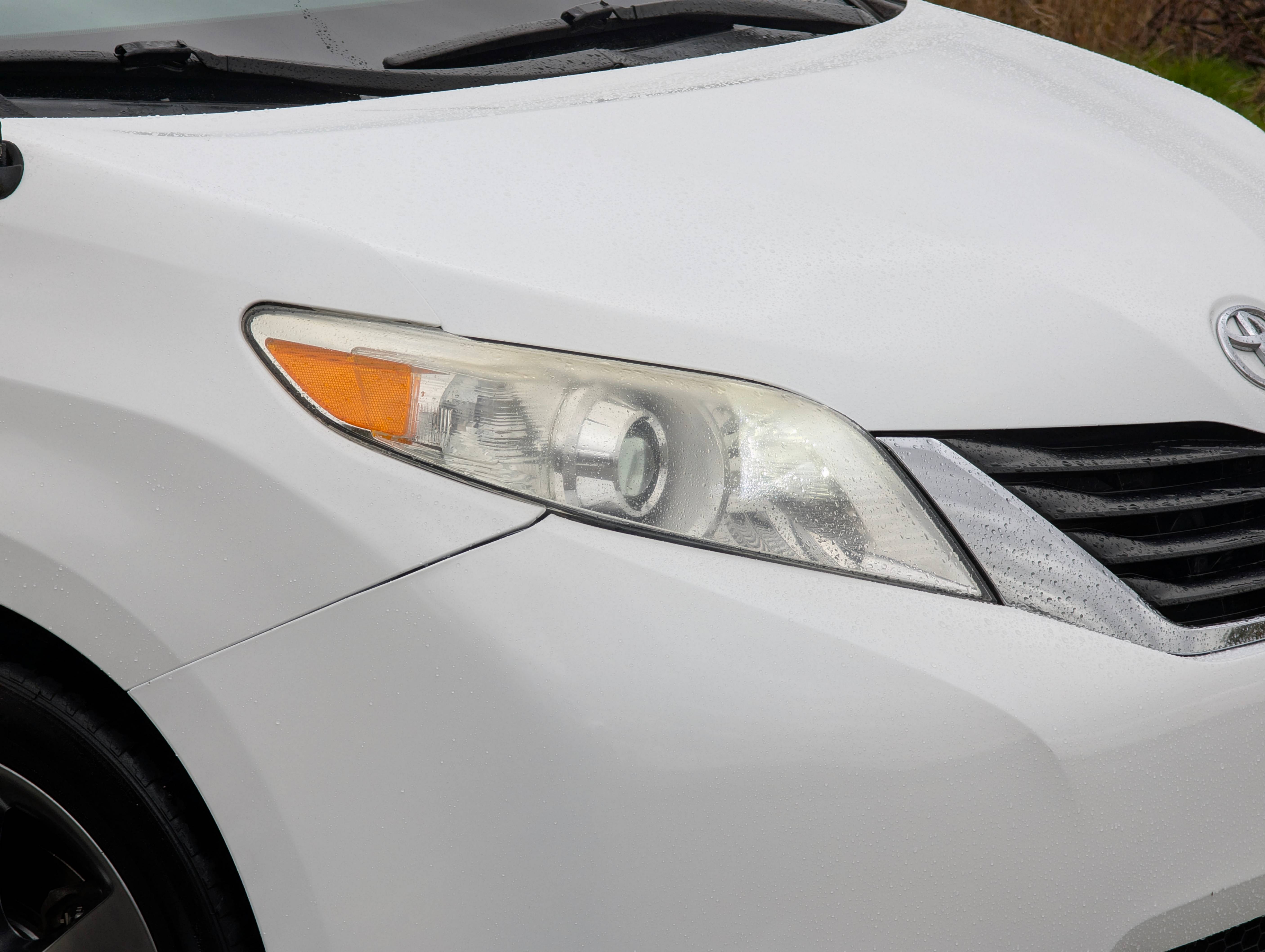 /joemotorltd1/2011-Toyota-Sienna-7594891552815586.jpg