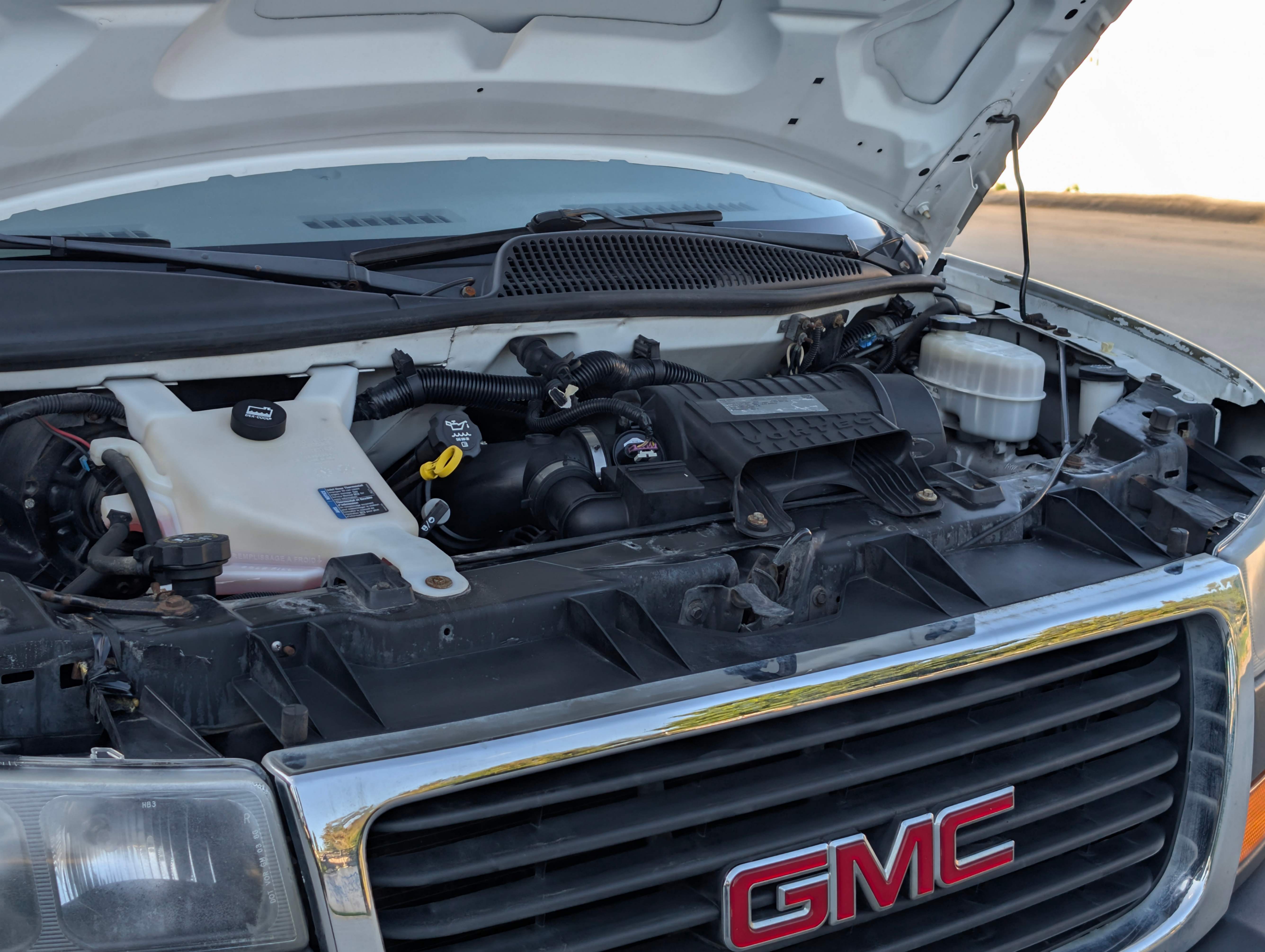 /joemotorltd1/2012-GMC-Savana-10991123387497703.jpg