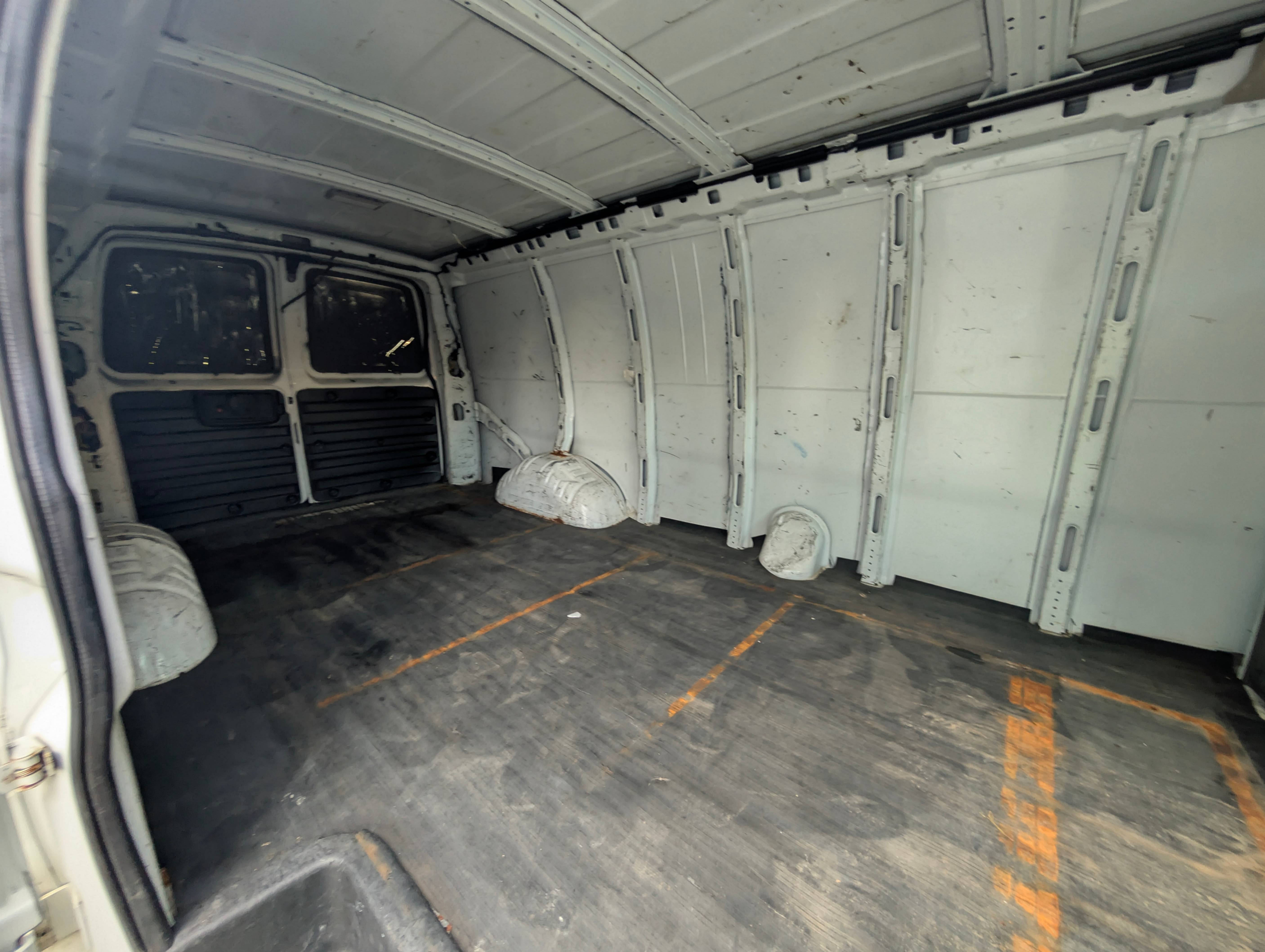 /joemotorltd1/2012-GMC-Savana-4862898283330428.jpg