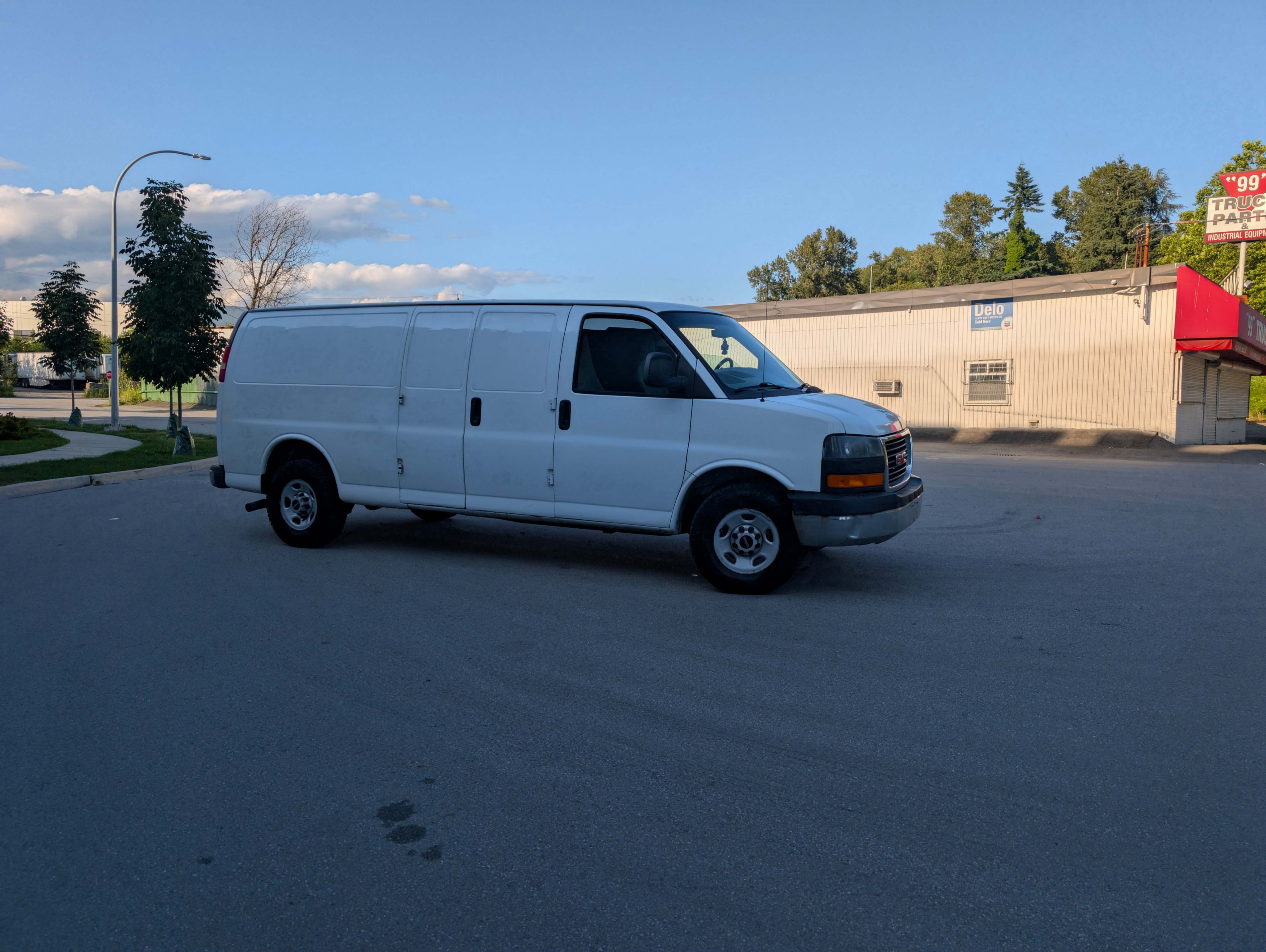 /joemotorltd1/2012-GMC-Savana-862652583440521.jpg