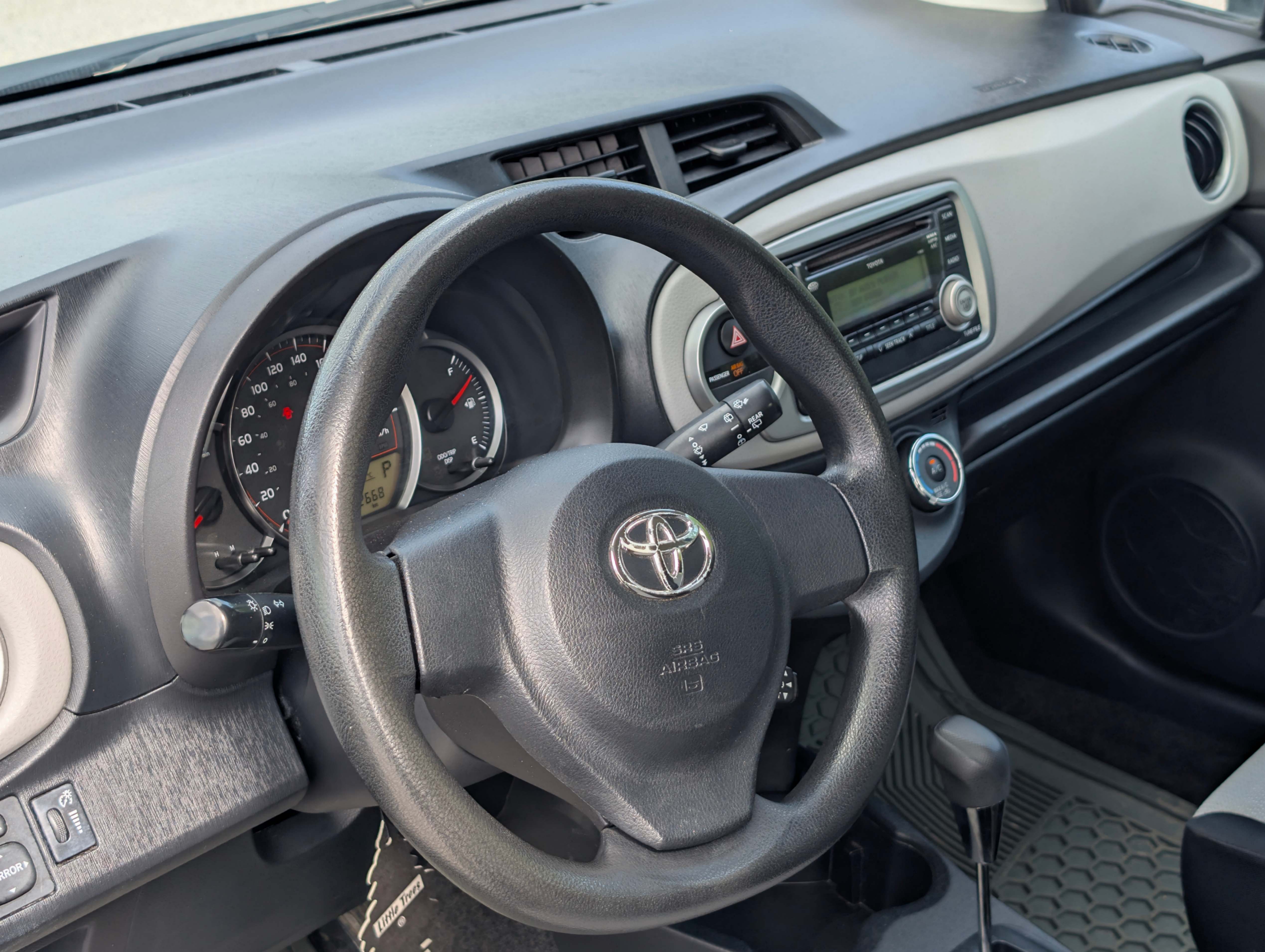 /joemotorltd1/2012-Toyota-Yaris-7916351199061713.jpg