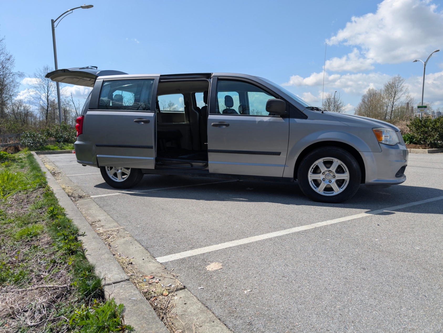 /joemotorltd1/2013-Dodge-GrandCaravan-9252163054729303.jpg