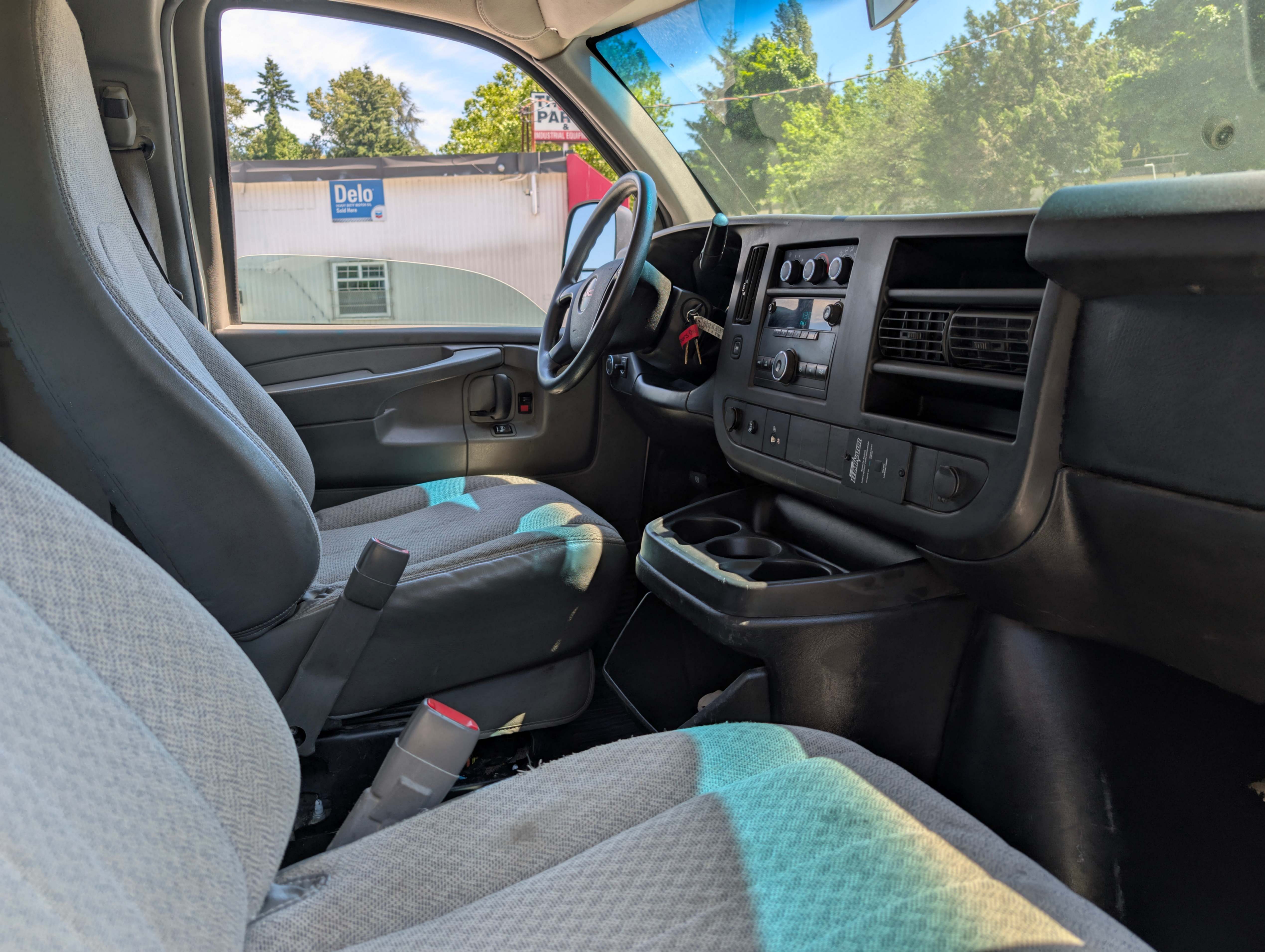 /joemotorltd1/2013-GMC-Savana-45947631252164234.jpg