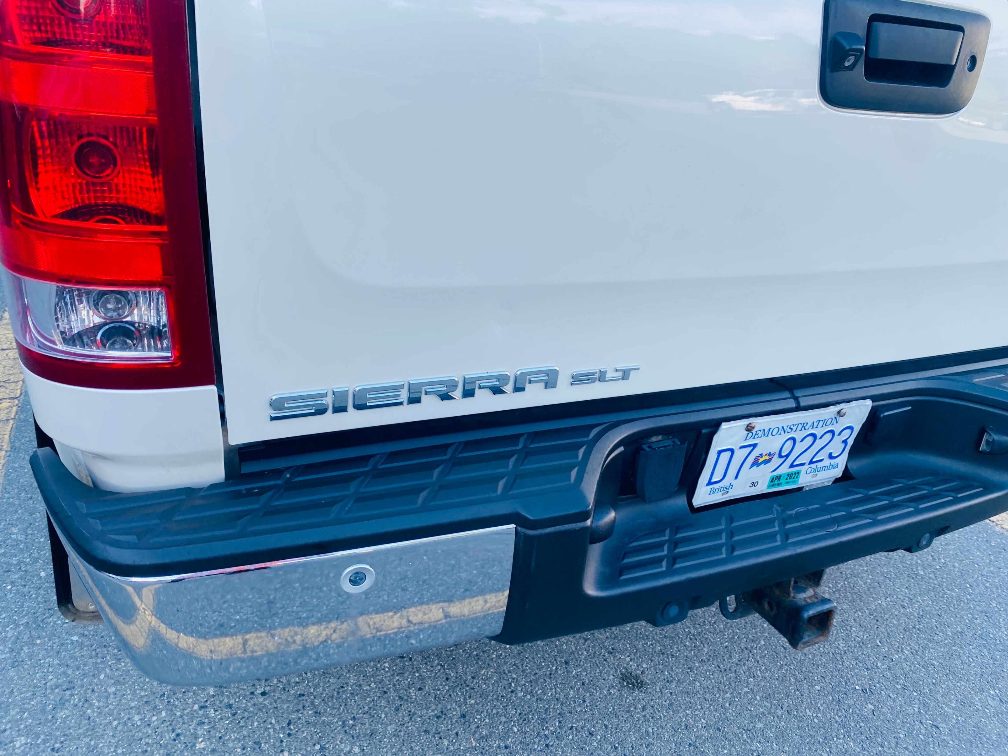 /joemotorltd1/2013-GMC-Sierra1500-1395437132404902.jpg