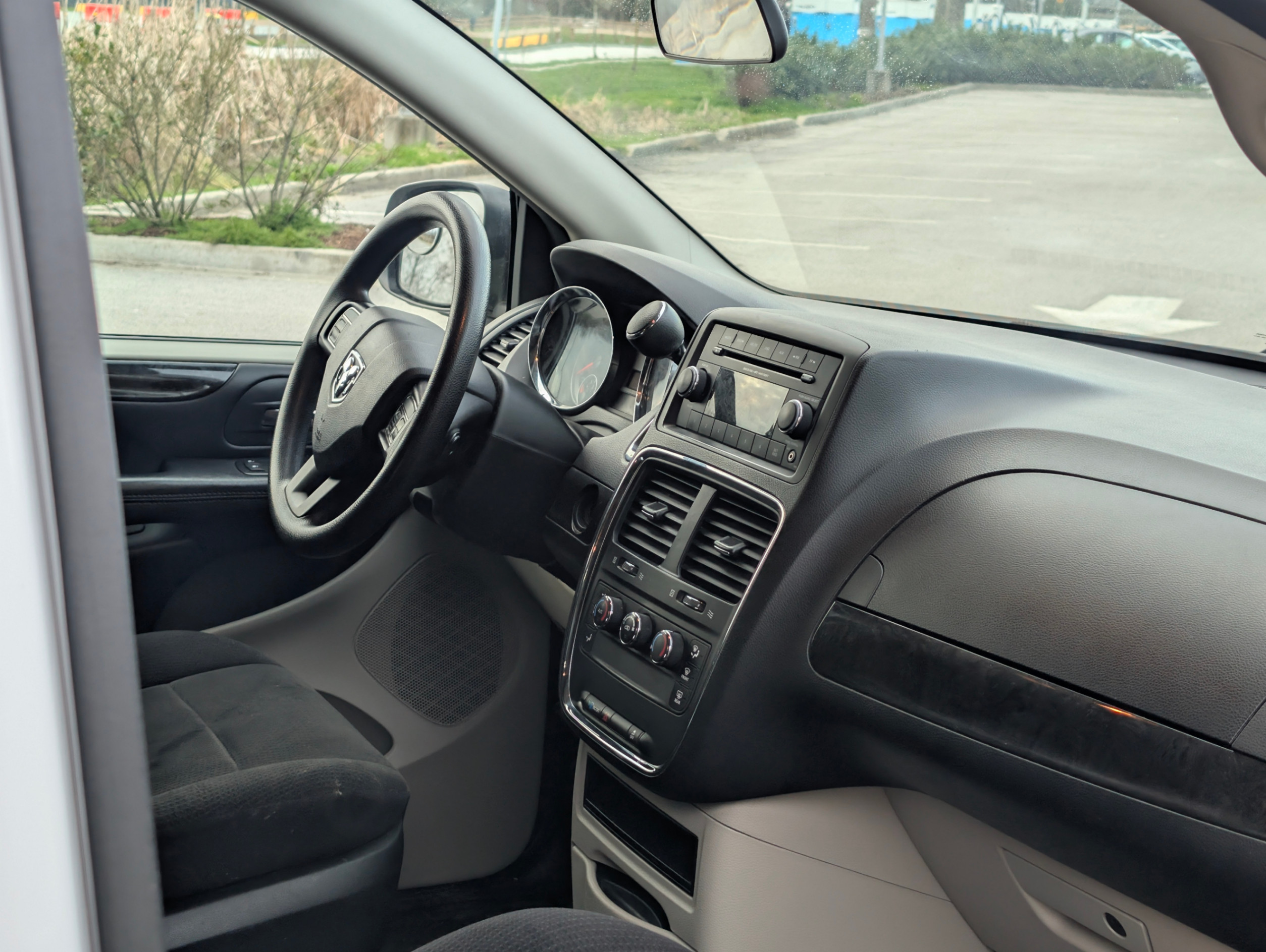 /joemotorltd1/2013-RAM-Minivan-0354362000895061.jpg