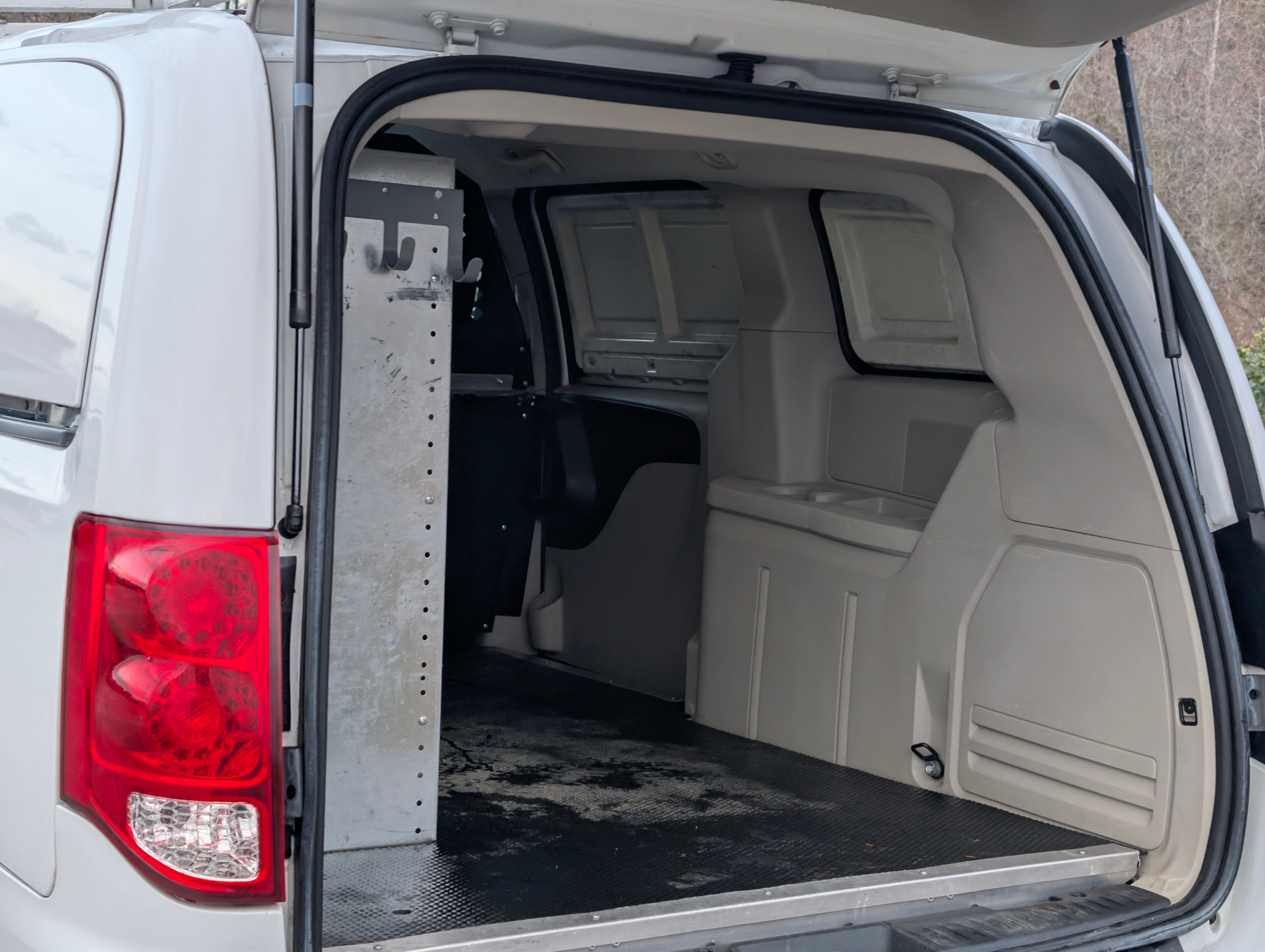 /joemotorltd1/2013-RAM-Minivan-28503377897672477.jpg