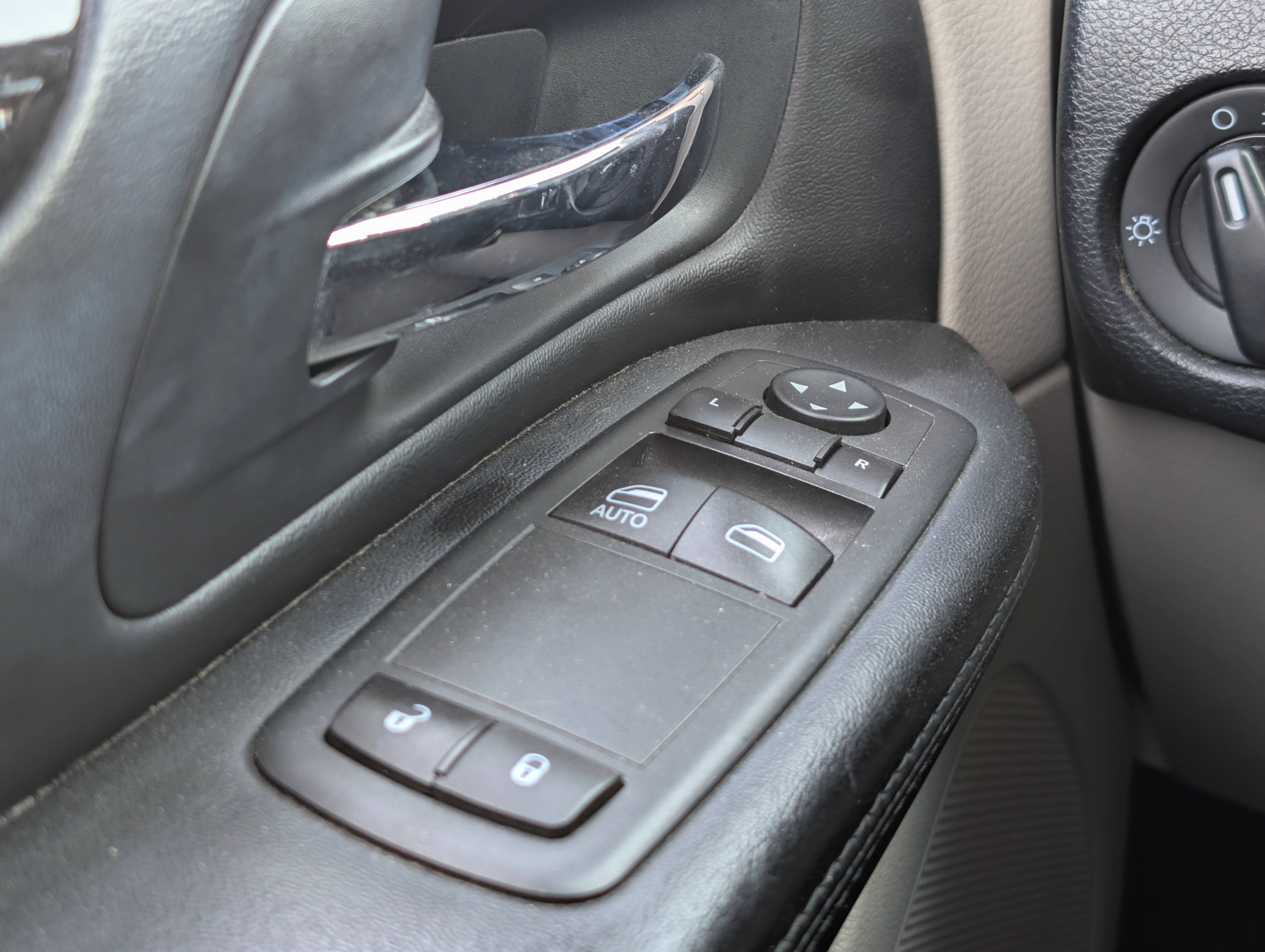 /joemotorltd1/2014-Dodge-GrandCaravan-0022323685118781356.jpg