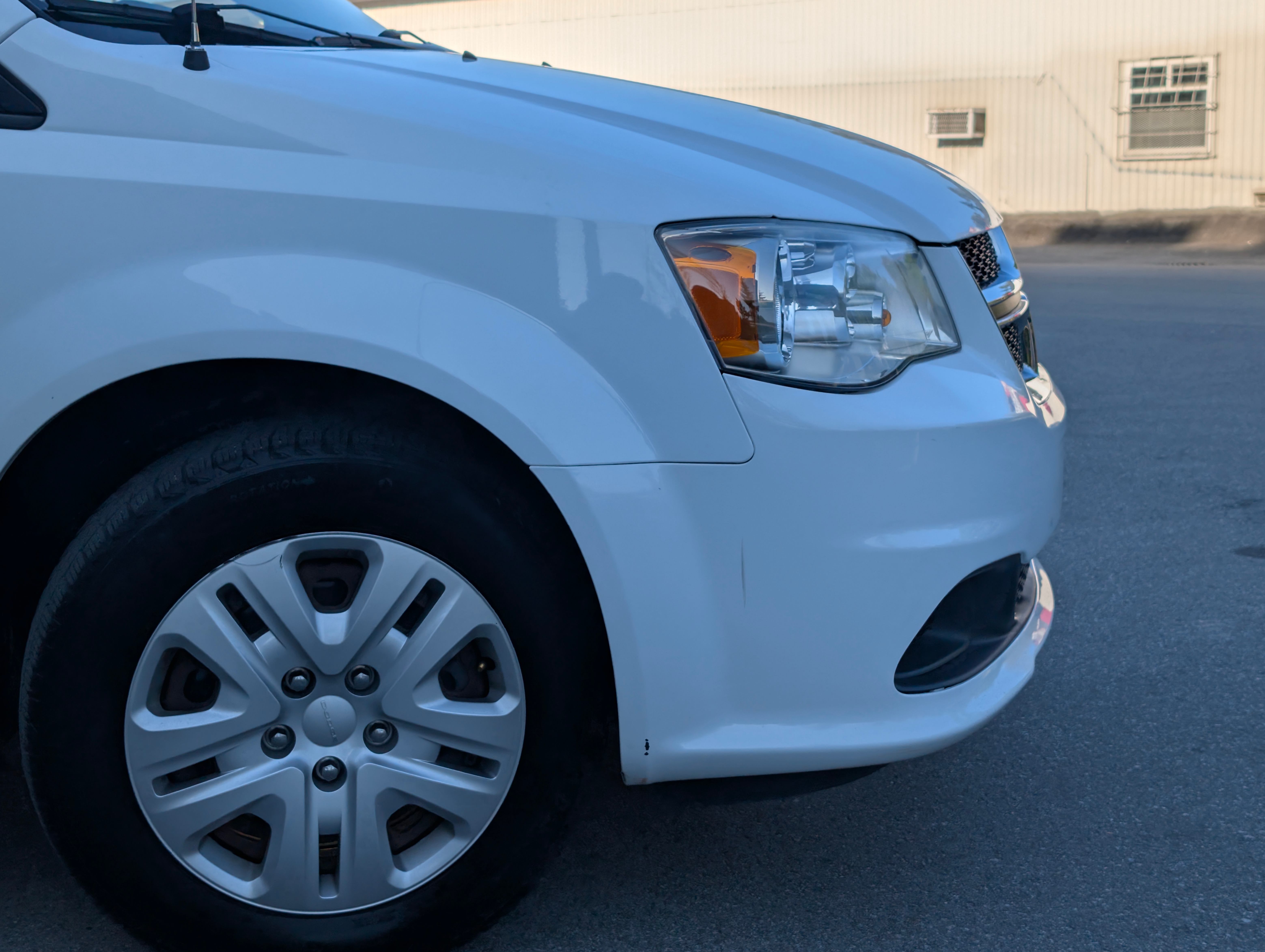 /joemotorltd1/2014-Dodge-GrandCaravan-2711930582451678.jpg