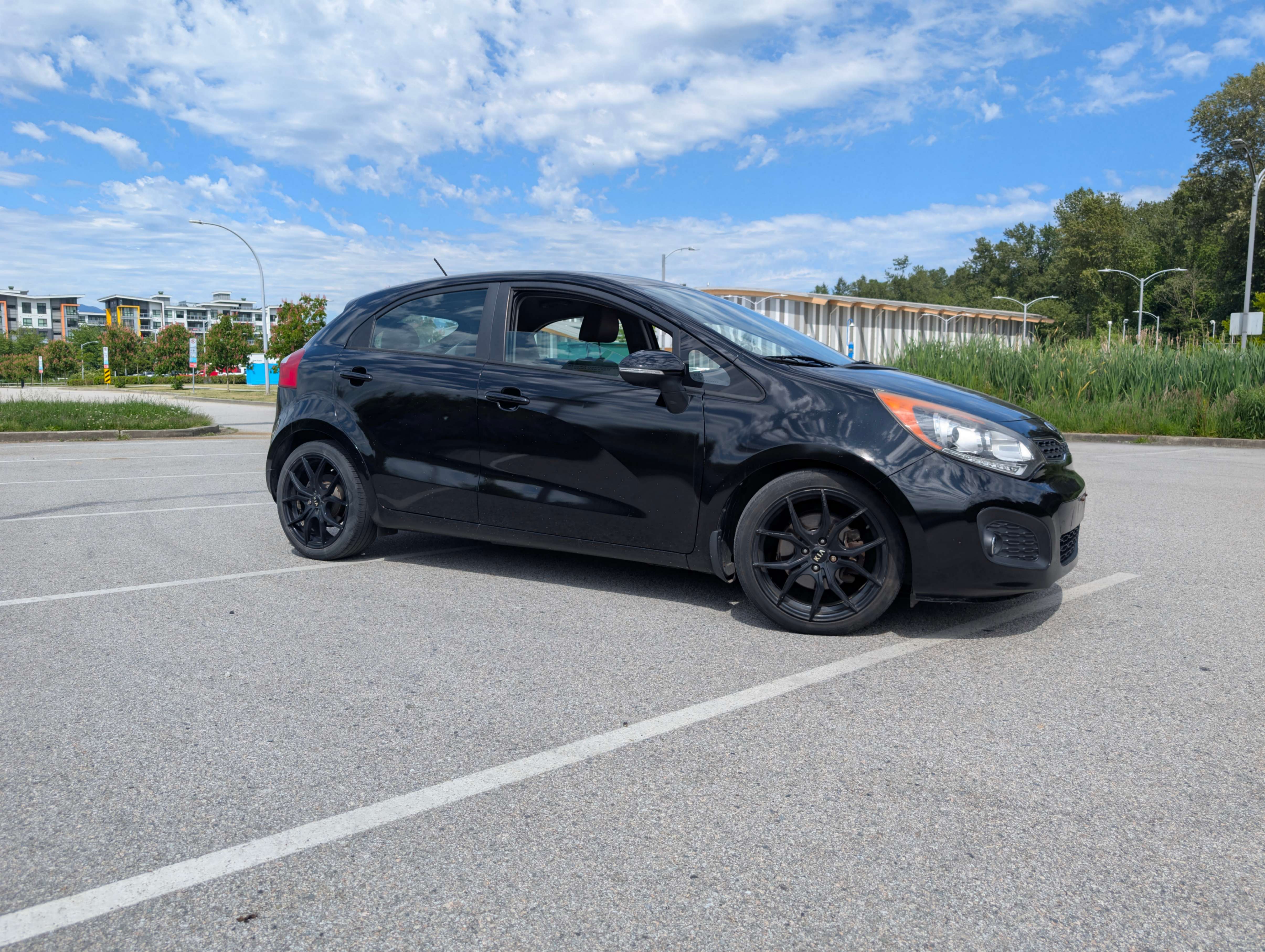 /joemotorltd1/2014-Kia-Rio-3017827652341216.jpg