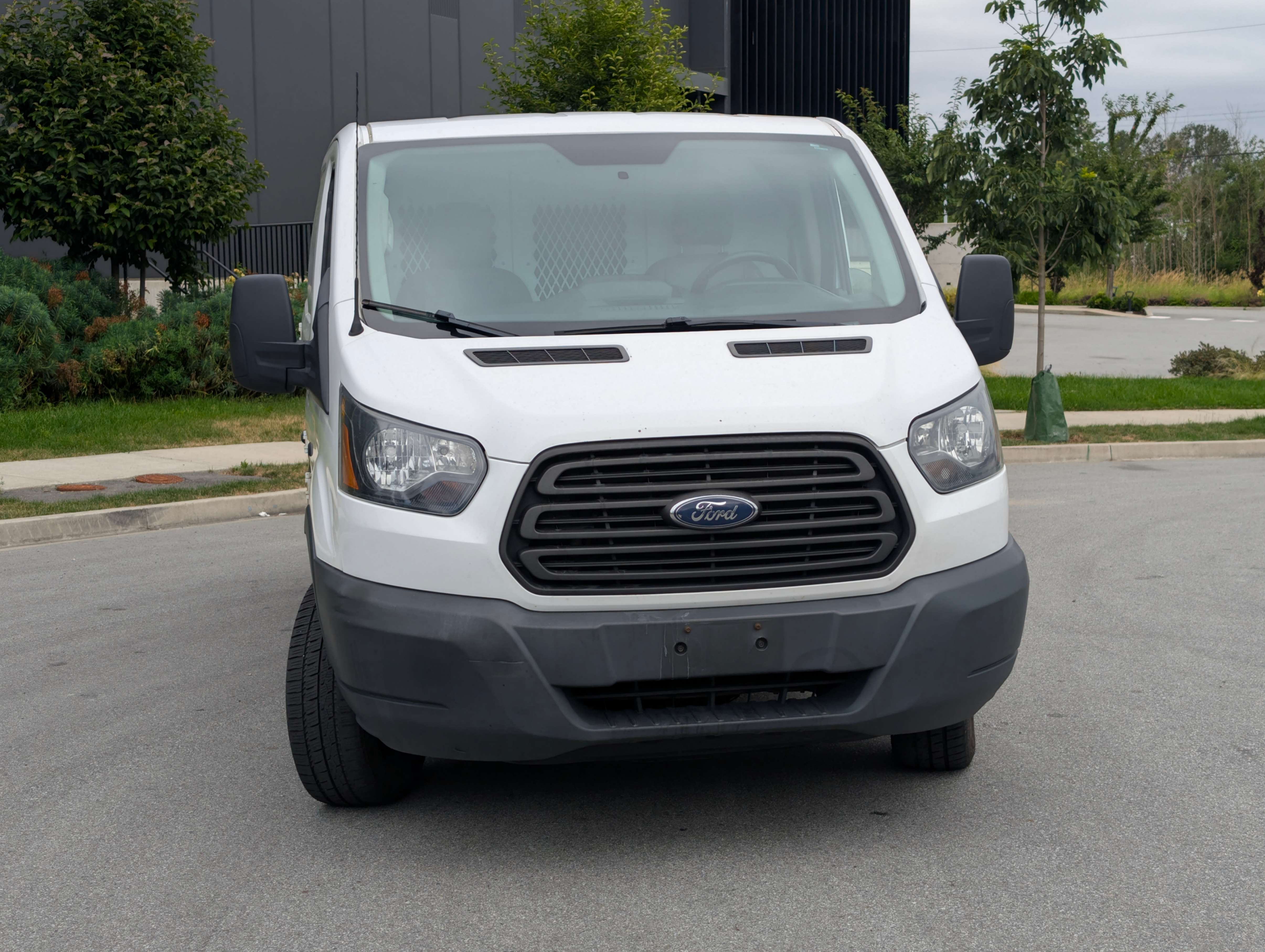 /joemotorltd1/2015-Ford-Transit-29053964645947383.jpg