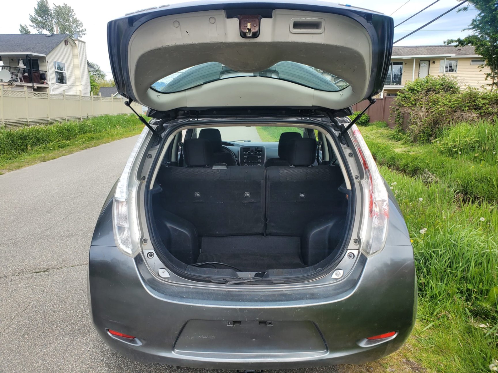/joemotorltd1/2015-Nissan-LEAF-2639993239246845.jpg