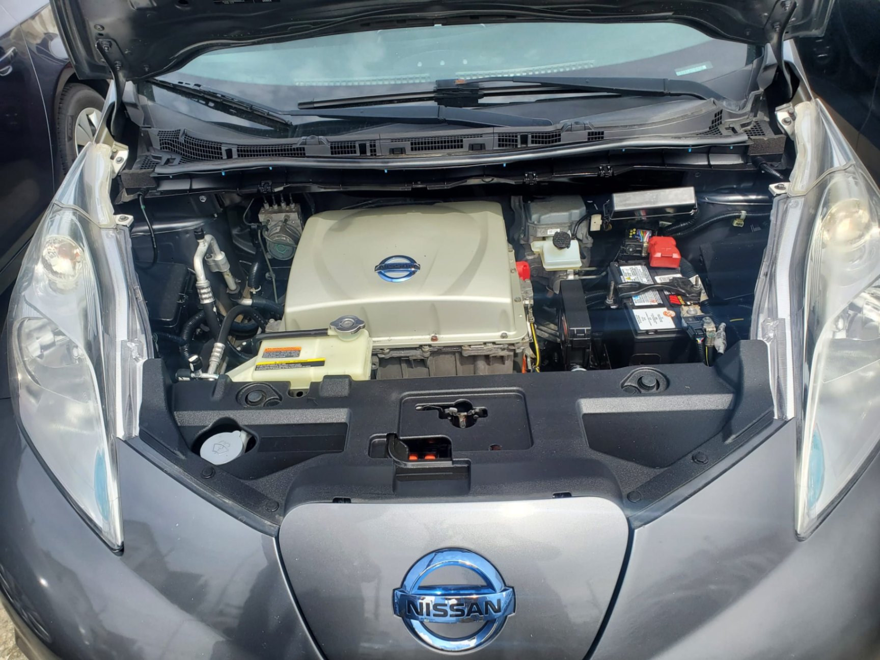 /joemotorltd1/2015-Nissan-LEAF-4632929586908143.jpg