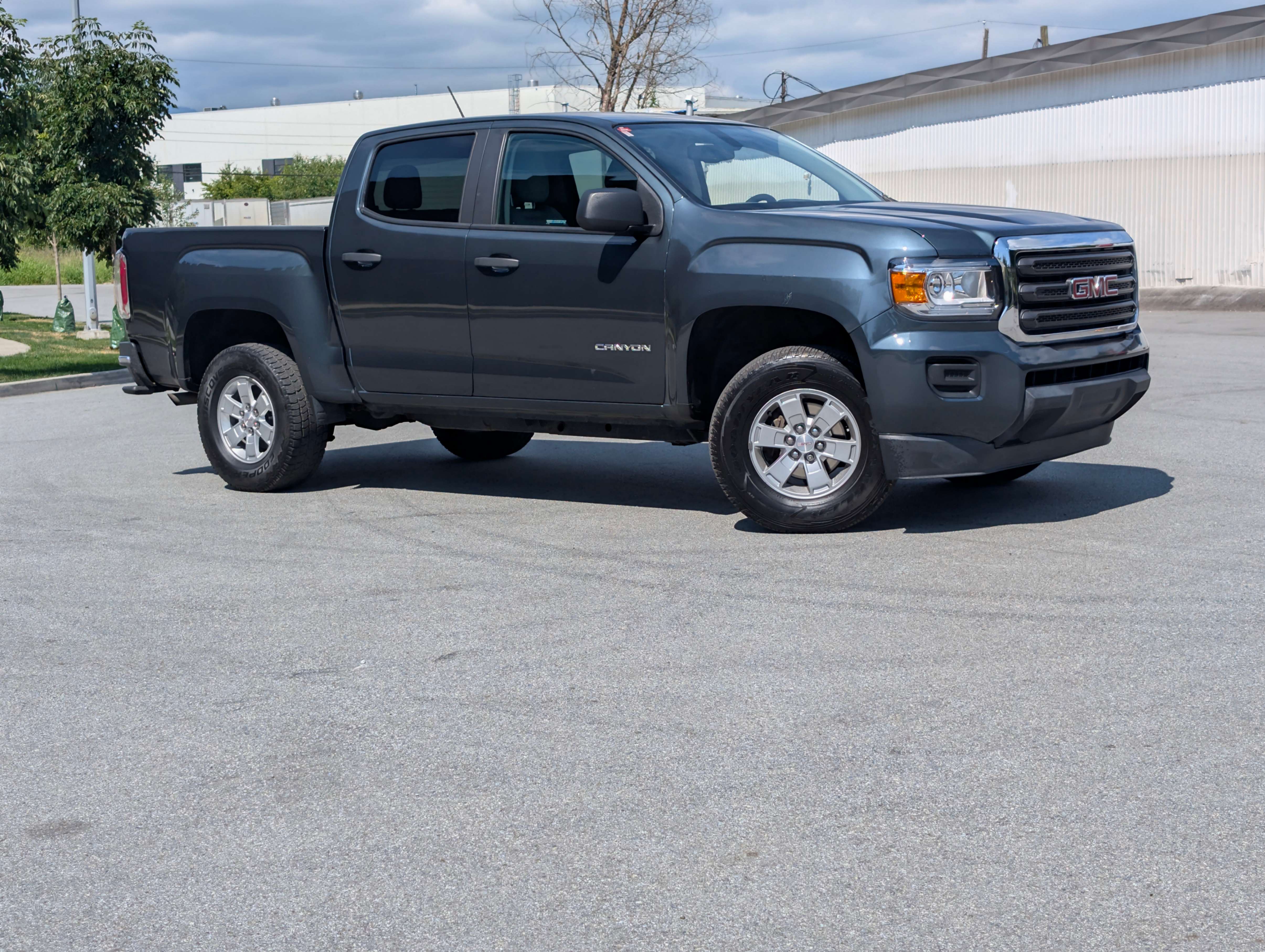 /joemotorltd1/2017-GMC-Canyon-4211014225347054.jpg