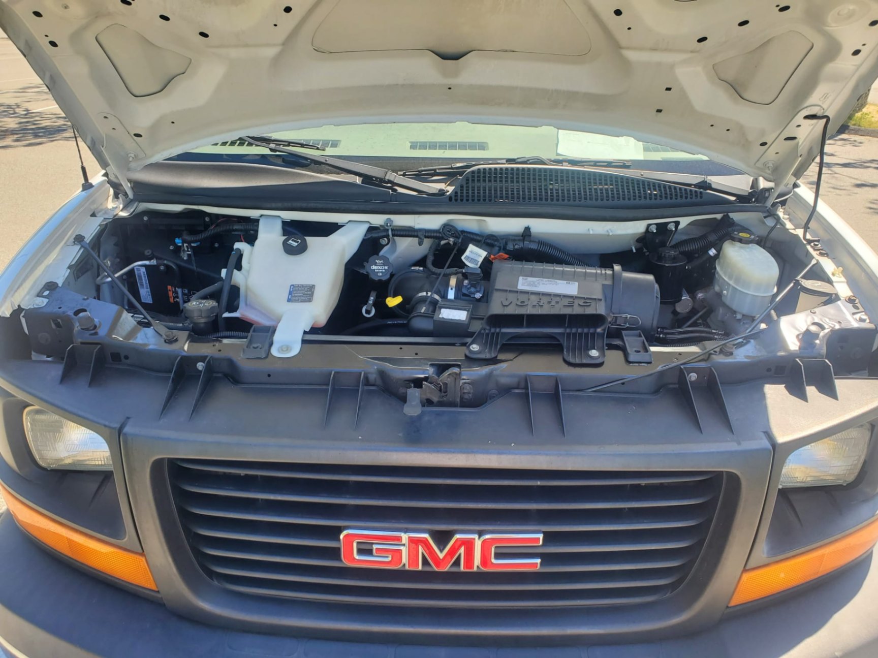 /joemotorltd1/2017-GMC-SavanaCargo-542078772943082.jpg