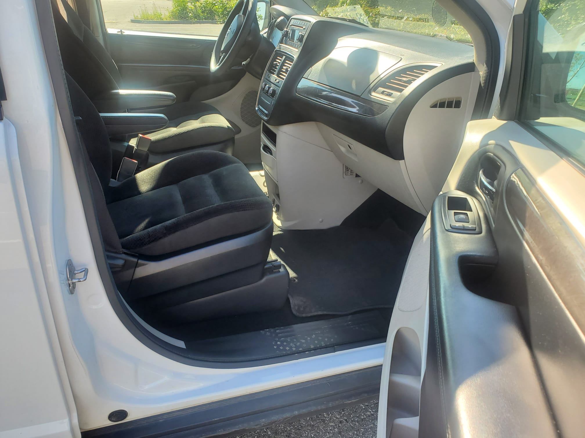 /joemotorltd1/2019-Dodge-GrandCaravan-4214117691188073.jpg