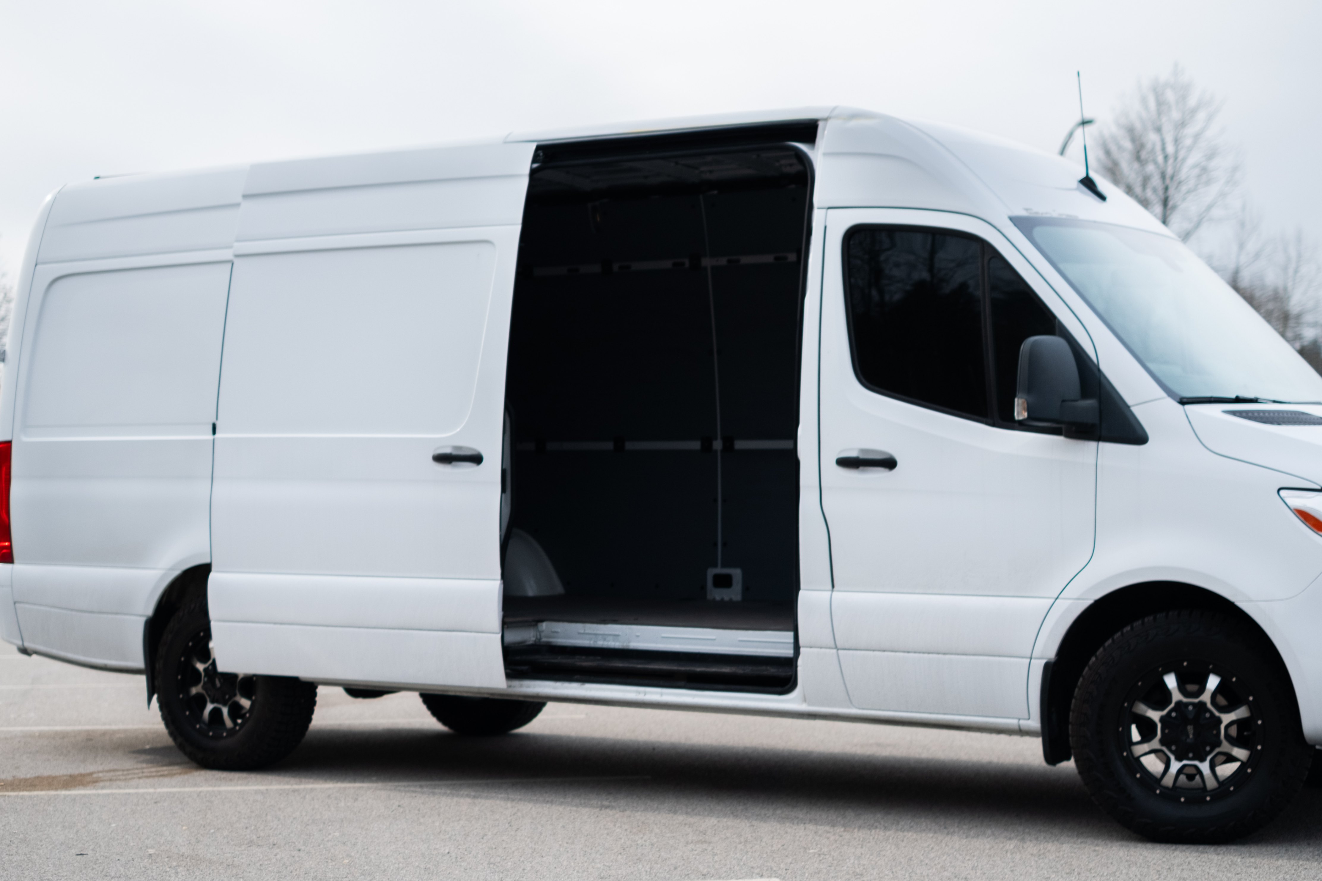 /joemotorltd1/2019-Mercedes-Benz-SprinterCargo-21178153766776986.jpg