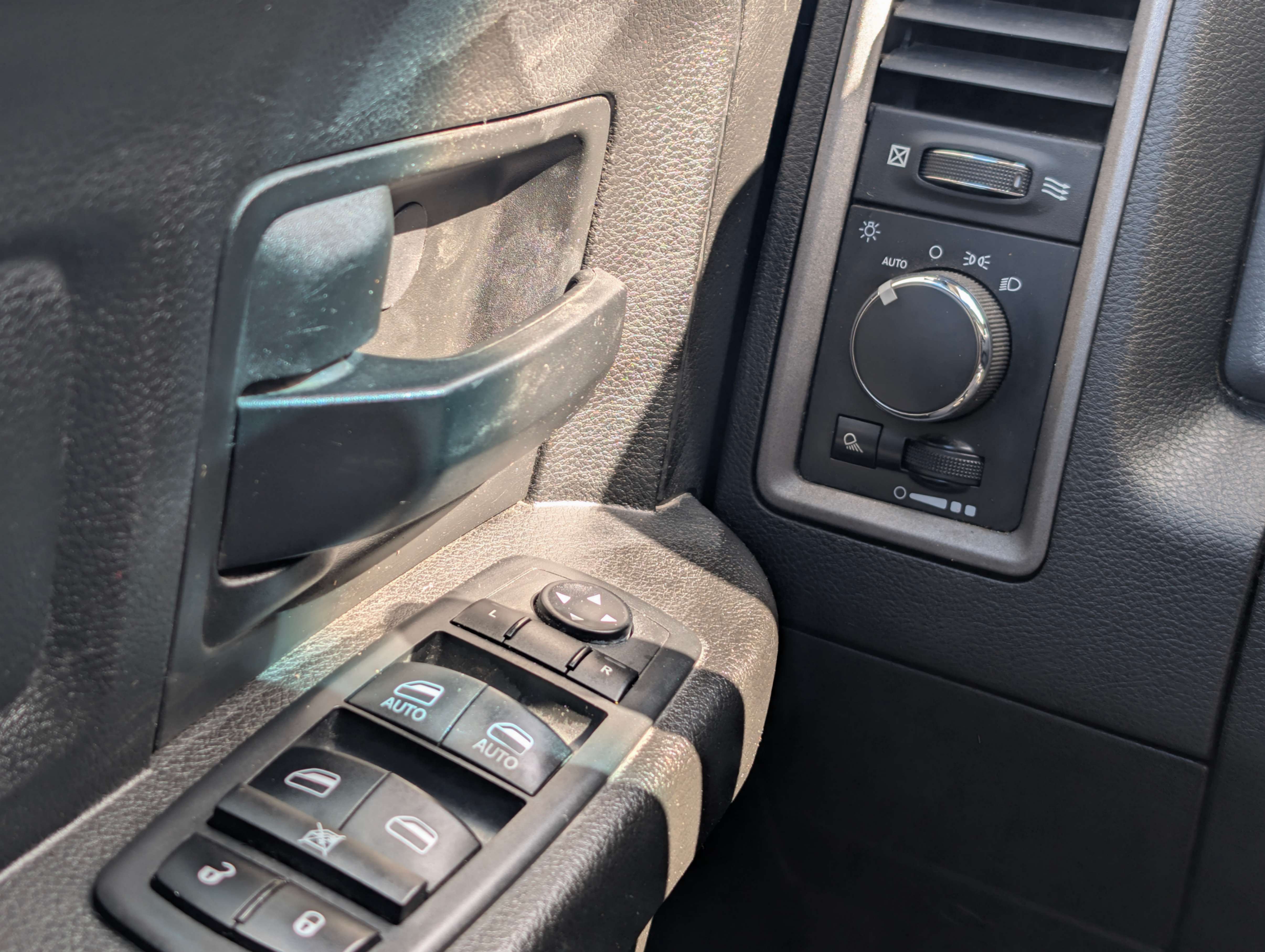 /joemotorltd1/2019-Ram-1500Classic-414410428670394.jpg