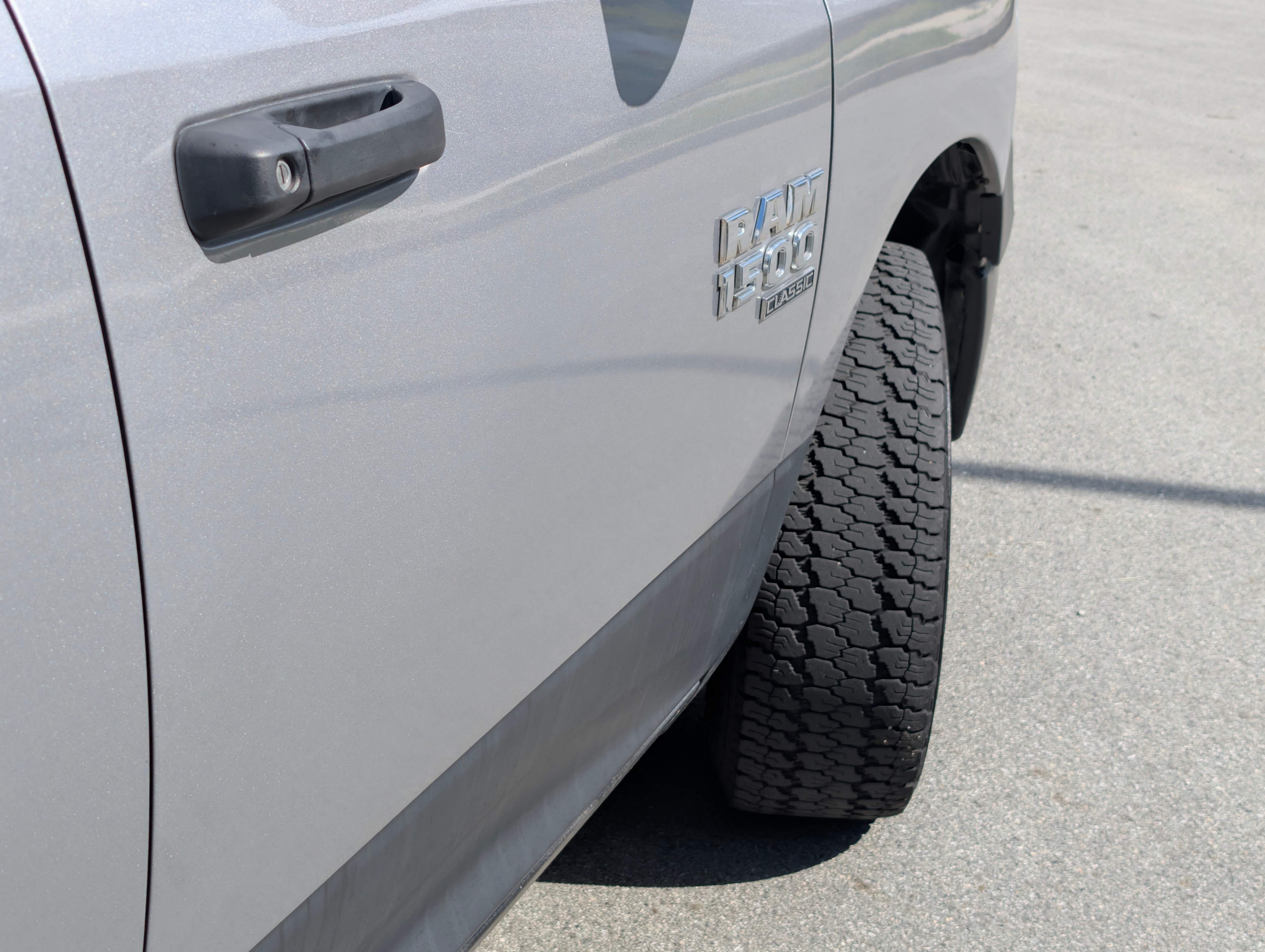 /joemotorltd1/2019-Ram-1500Classic-765642088855913.jpg