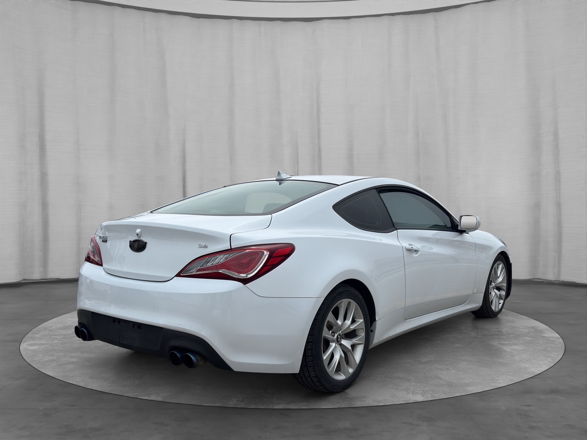 /kingsautoltd/2015-Hyundai-Genesis-8026718813025273.jpg