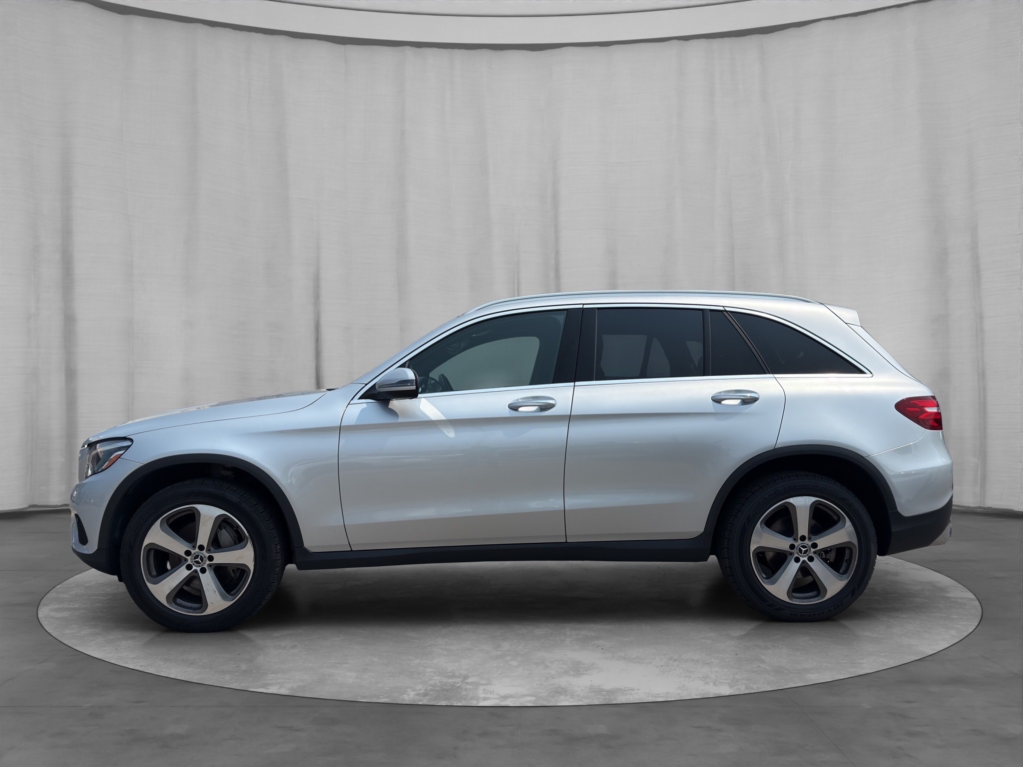/kingsautoltd/2018-Mercedes-Benz-GLC-Class-31864506497675626.jpg