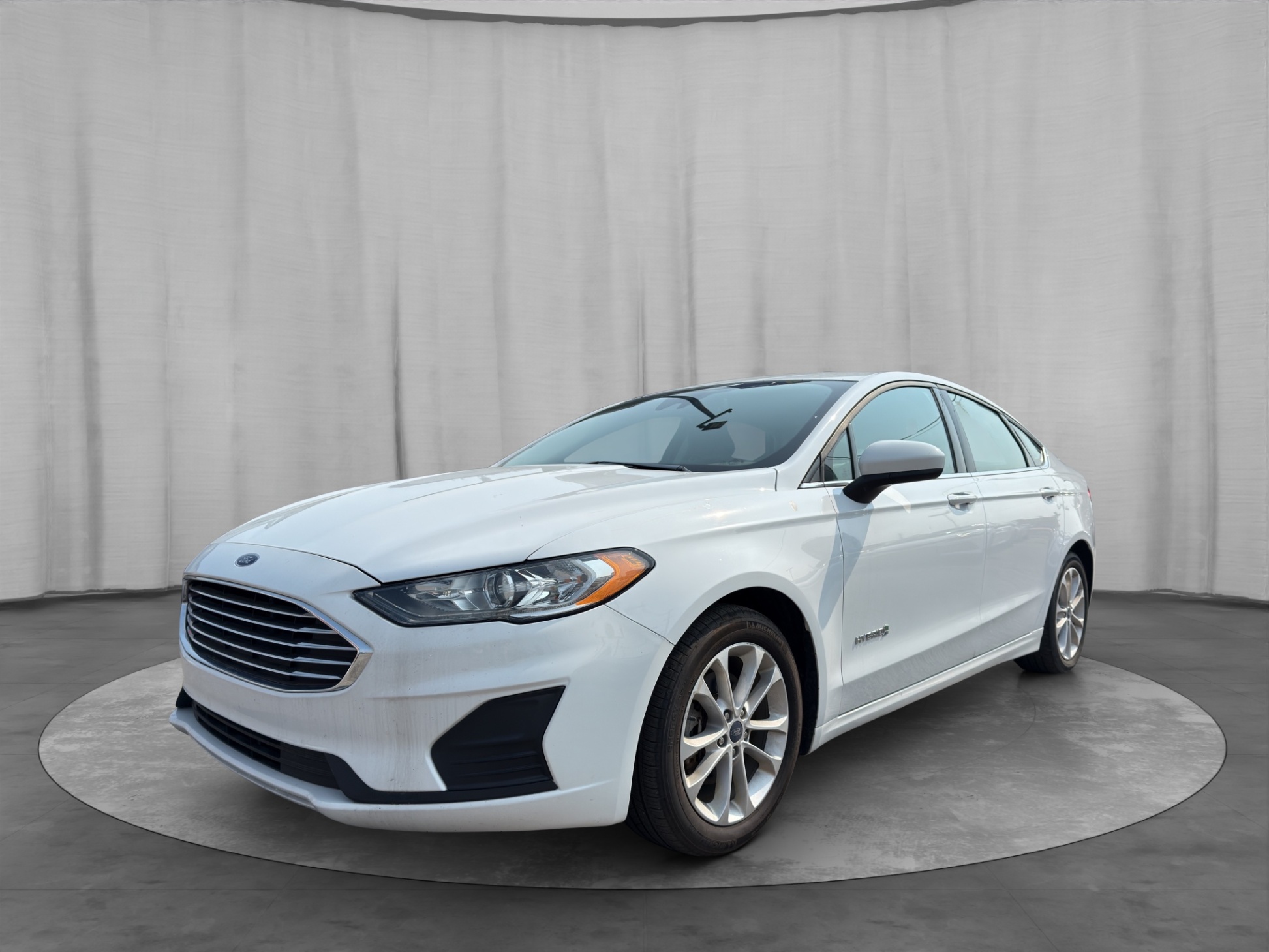 /kingsautoltd/2019-Ford-FusionHybrid-2602124964065542.jpg