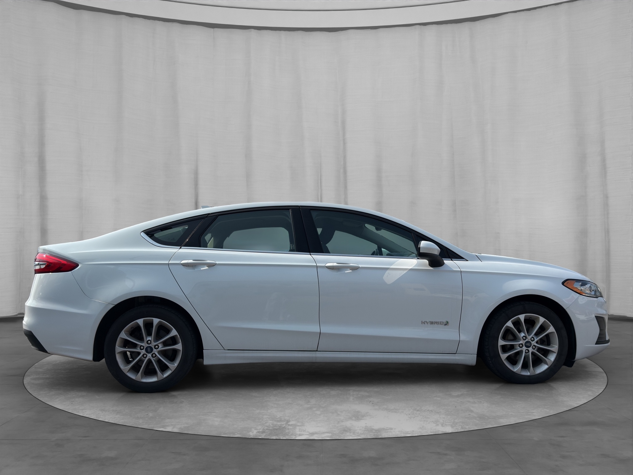 /kingsautoltd/2019-Ford-FusionHybrid-6209245828876897.jpg