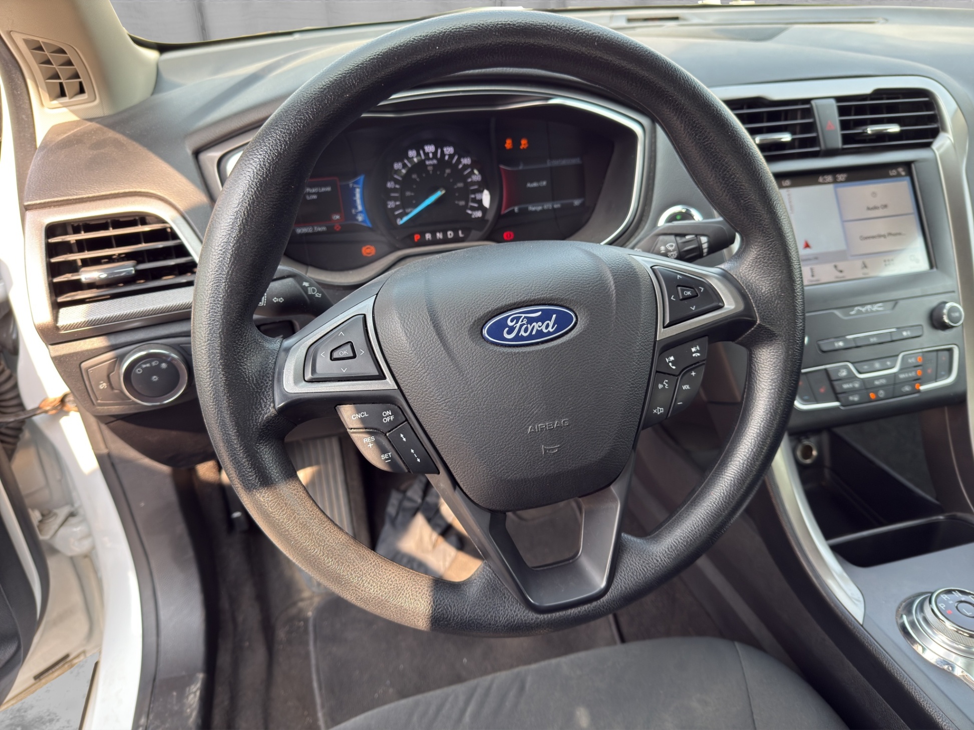 /kingsautoltd/2019-Ford-FusionHybrid-7236531030914821.jpg
