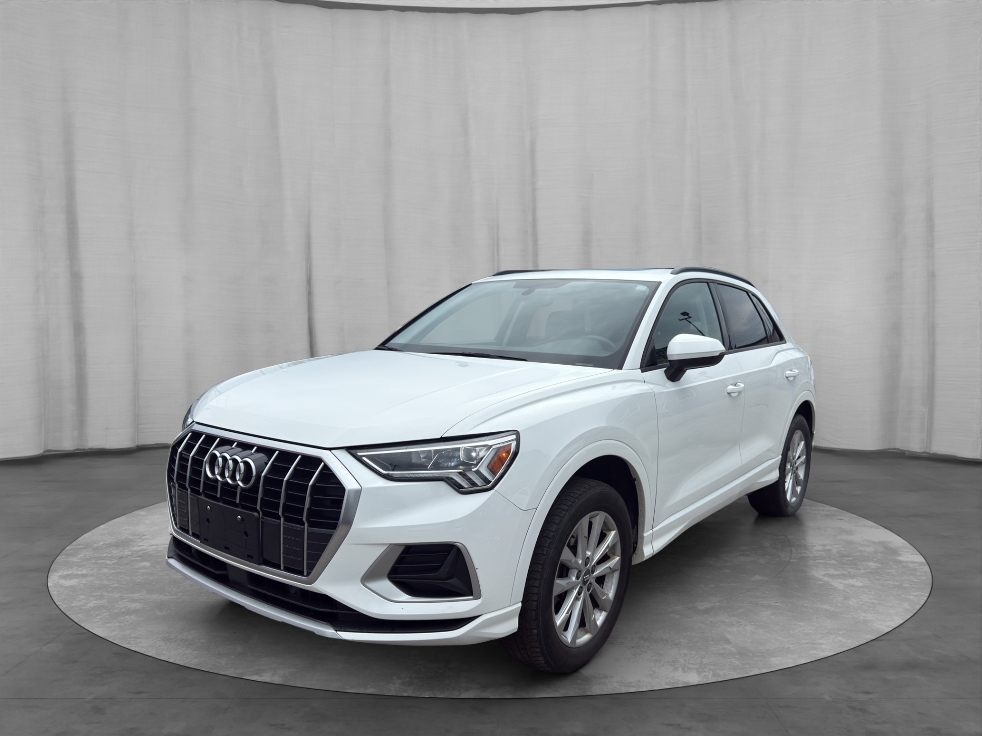 /kingsautoltd/2020-Audi-Q3-09898837102403824.jpg
