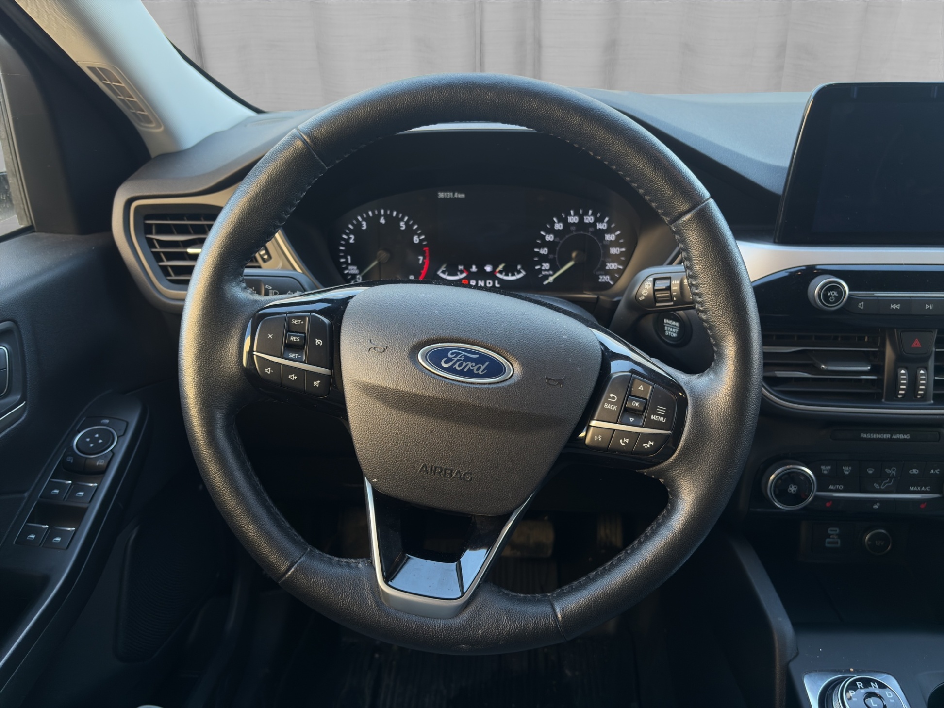/kingsautoltd/2021-Ford-Escape-5323514142111379.jpg
