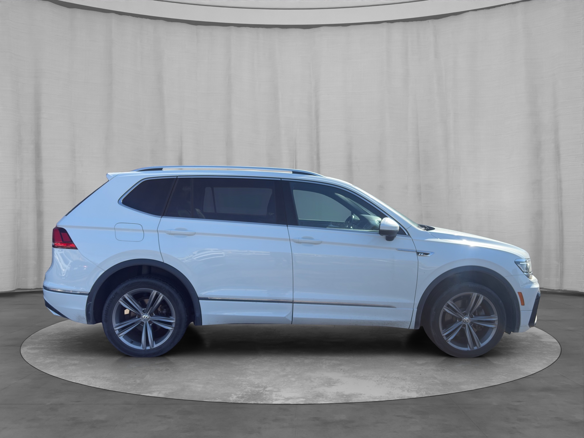/kingsautoltd/2021-Volkswagen-Tiguan-8563761251457609.jpg