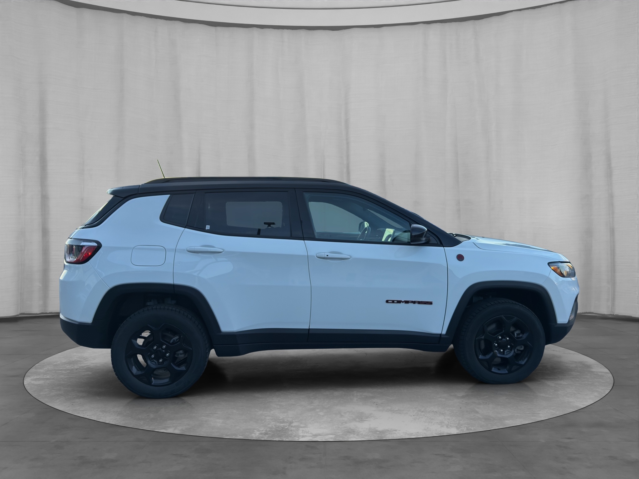 /kingsautoltd/2023-Jeep-Compass-004671001534419794.jpg