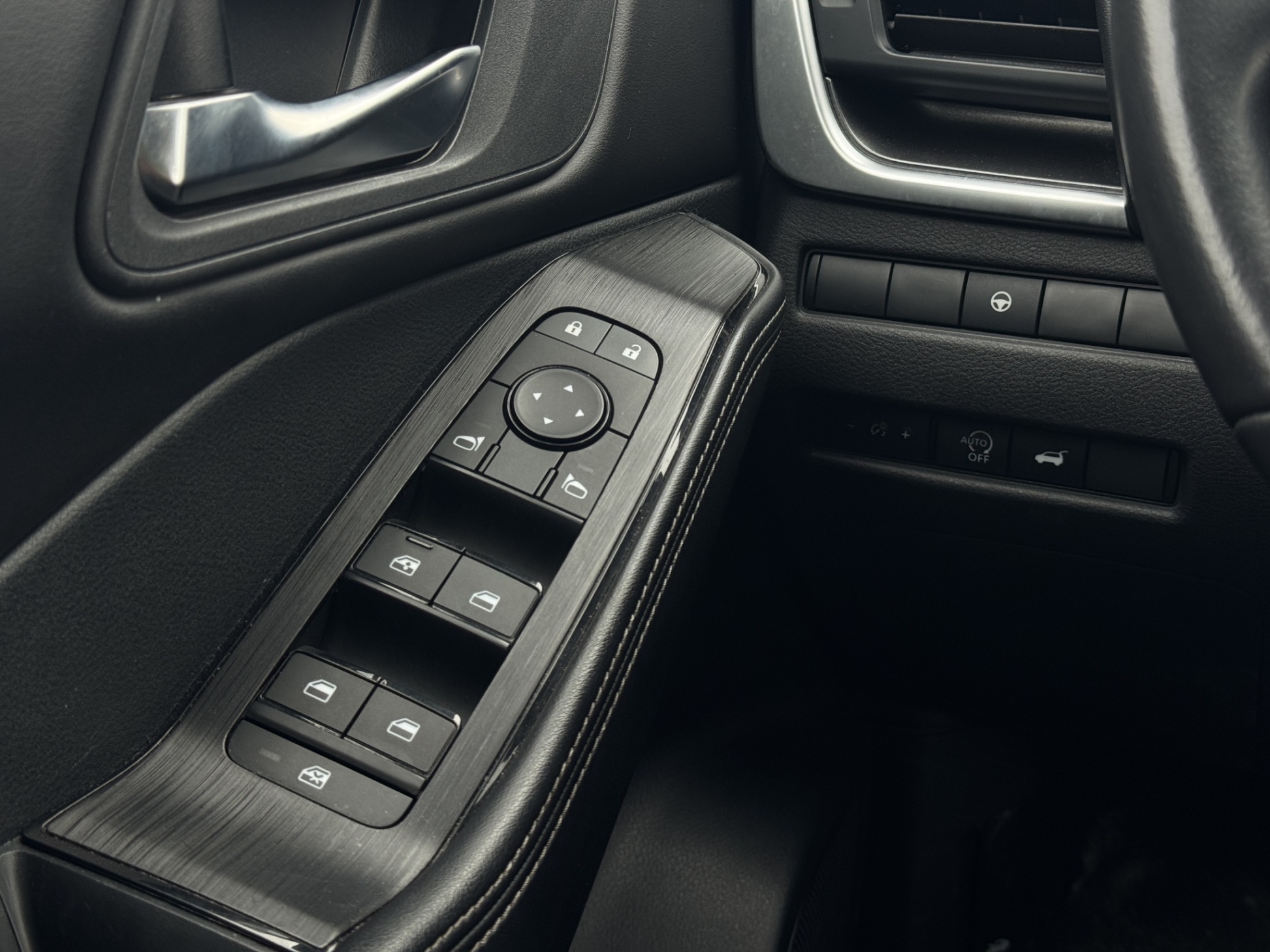 /kingsautoltd/2024-Nissan-Rogue-7295438400440972.jpg