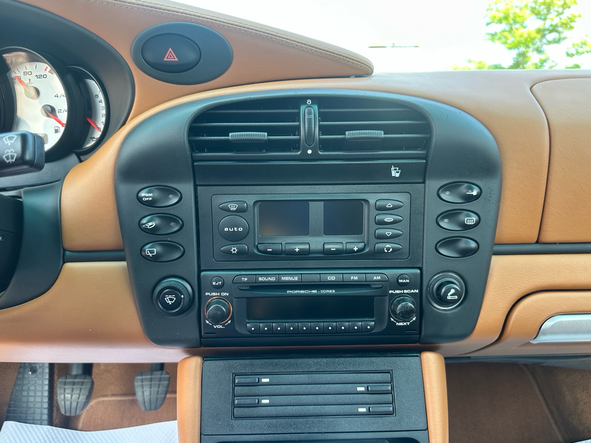 /klautosales/2003-Porsche-911Carrera-16734069541981.jpg