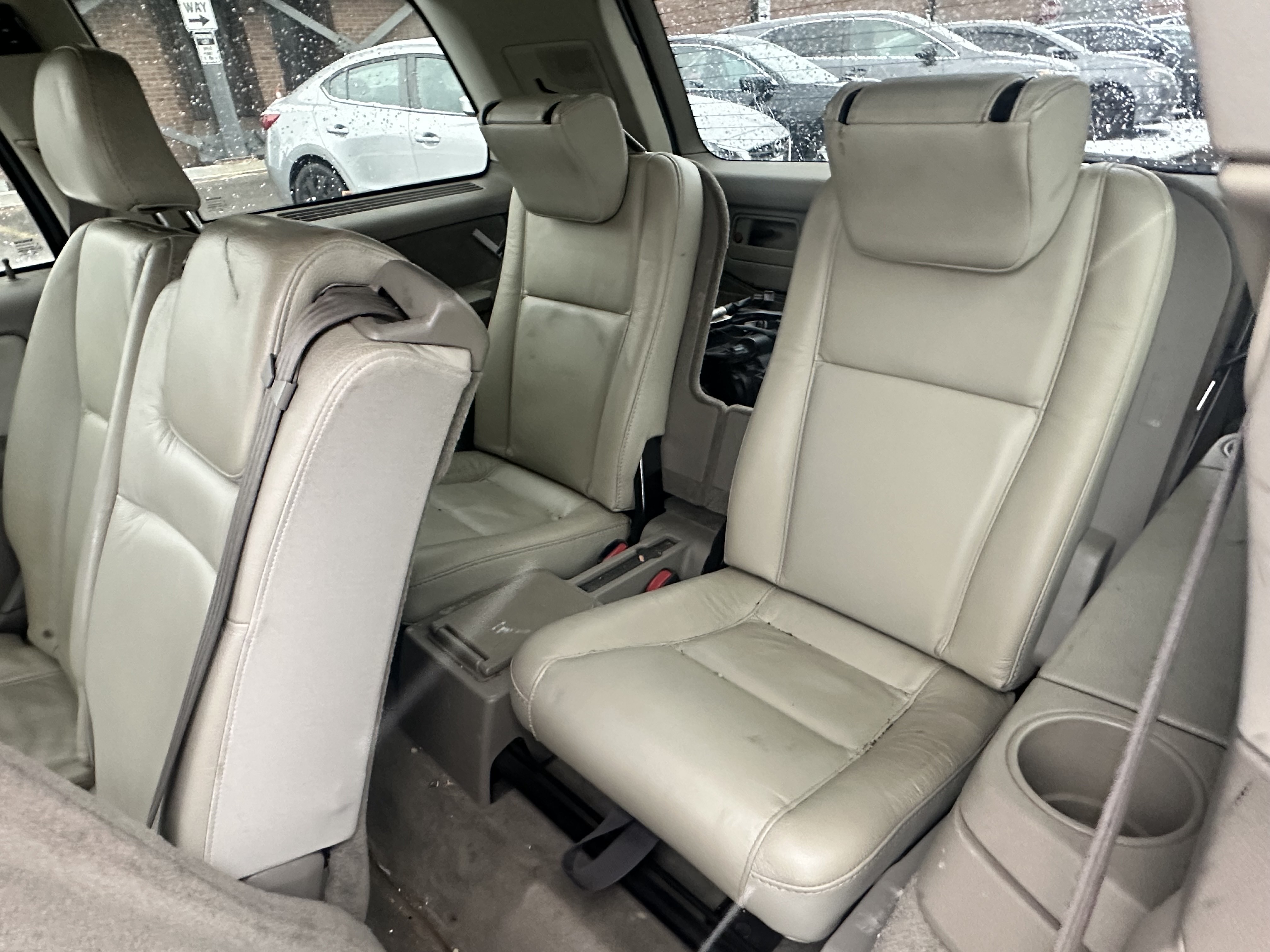 /klautosales/2005-Volvo-XC90-014737028608296177.jpg