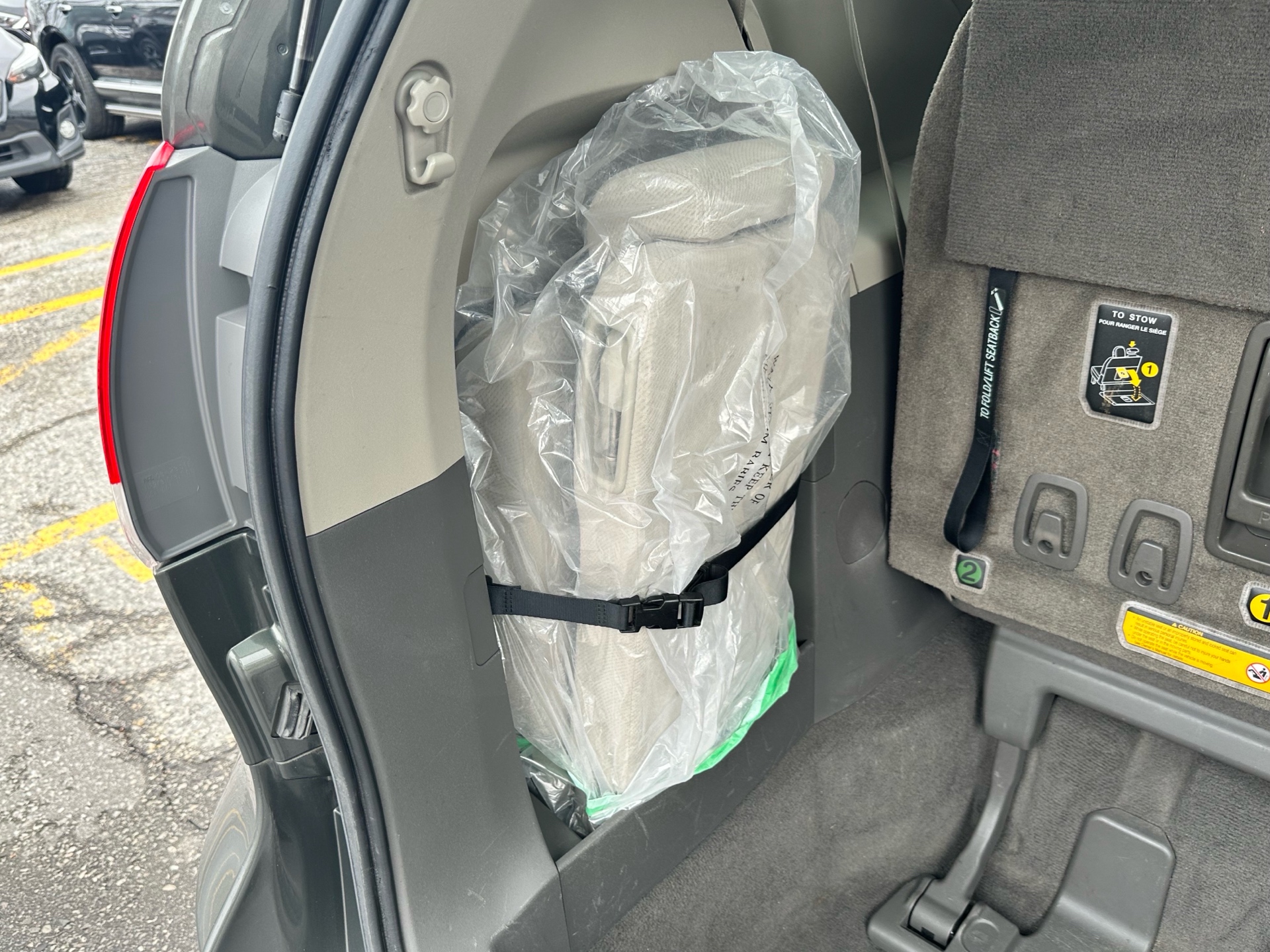 /klautosales/2011-Toyota-Sienna-23871149464033925.jpg
