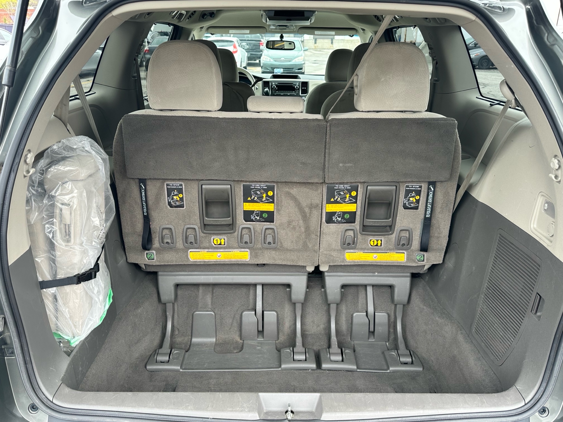 /klautosales/2011-Toyota-Sienna-9447405221991958.jpg