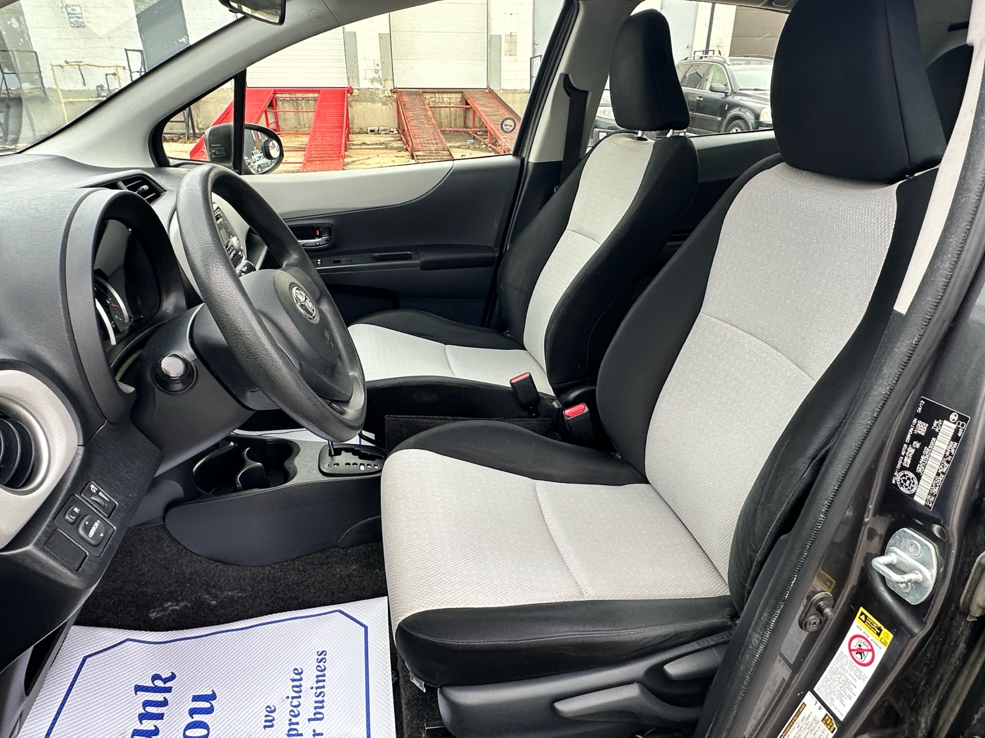 /klautosales/2012-Toyota-Yaris-3833669415556258.jpg