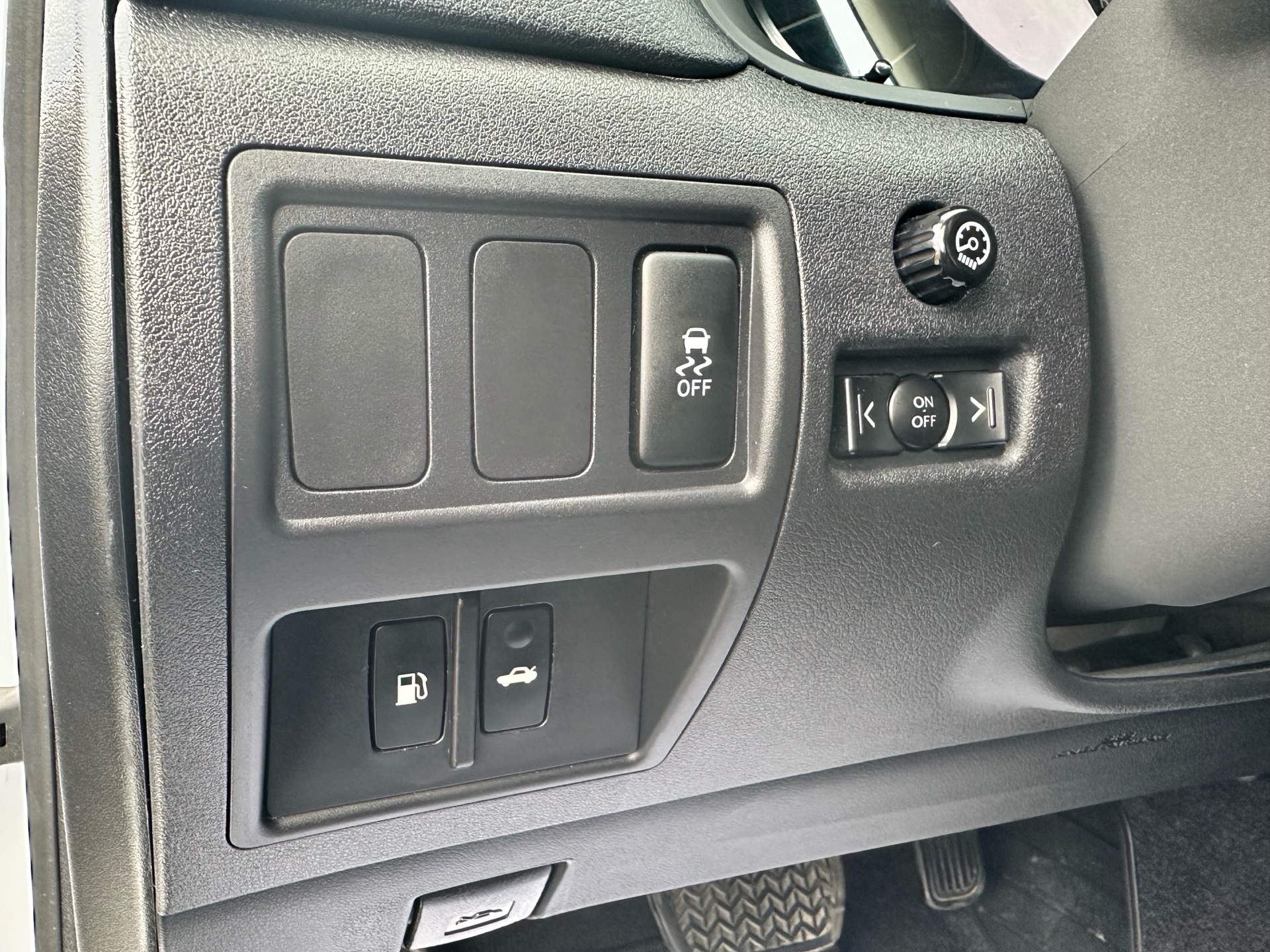 /klautosales/2013-Lexus-IS-04004164184323766.jpg
