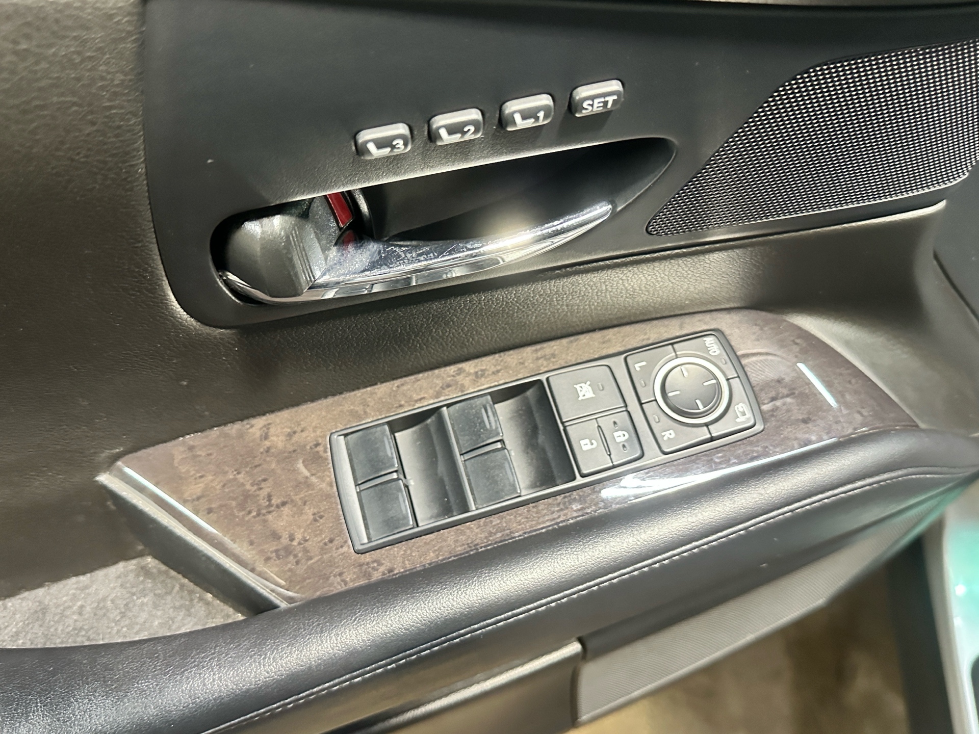 /klautosales/2013-Lexus-RX350-2059545751951246.jpg