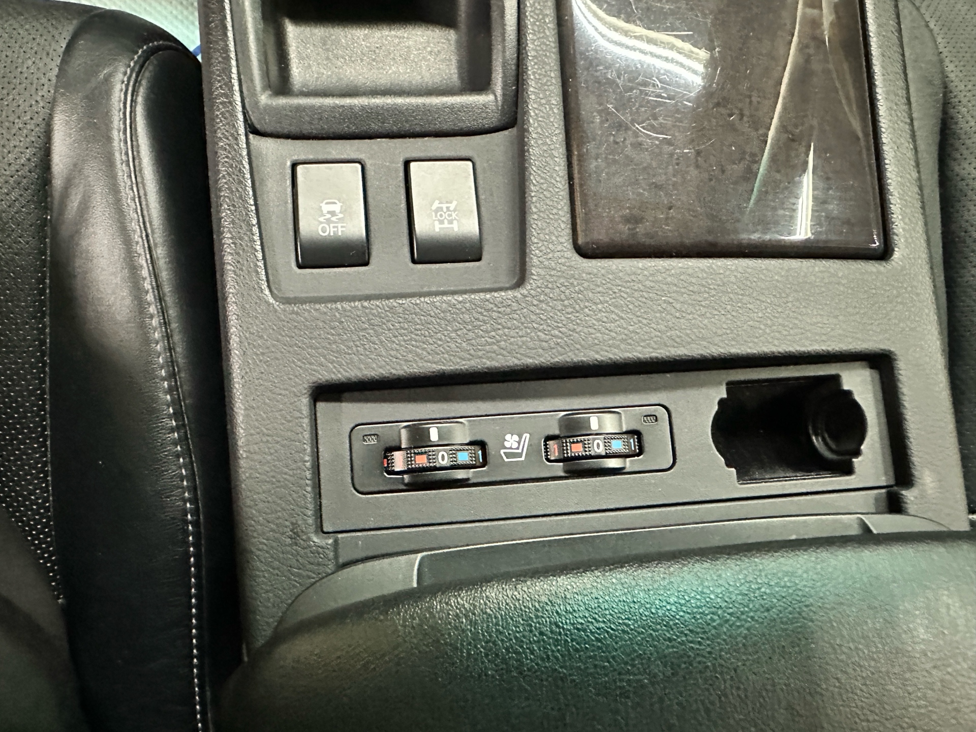 /klautosales/2013-Lexus-RX350-7913576237216453.jpg