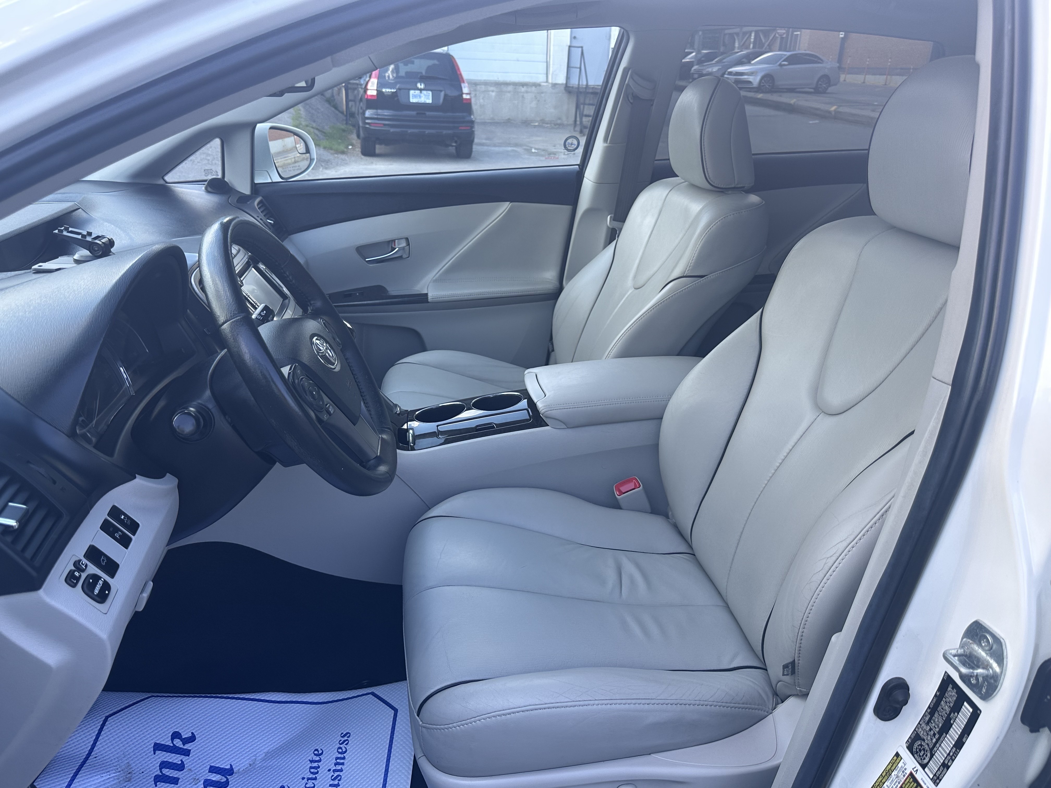 /klautosales/2014-Toyota-Venza-31010981560412376.jpg