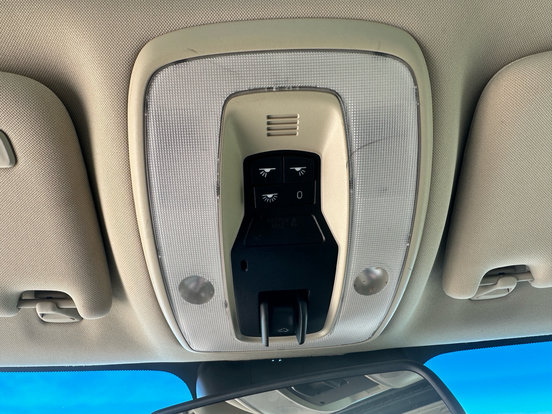/klautosales/2014-Volvo-XC70-12368082871275332.jpg